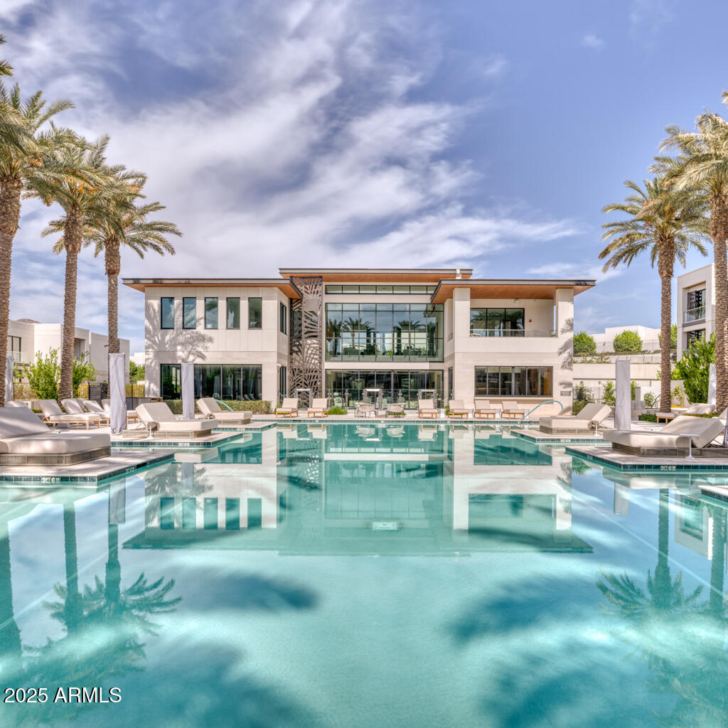 7000 EAST LINCOLN VILLAS CONDOMINIUM 1 - Residential