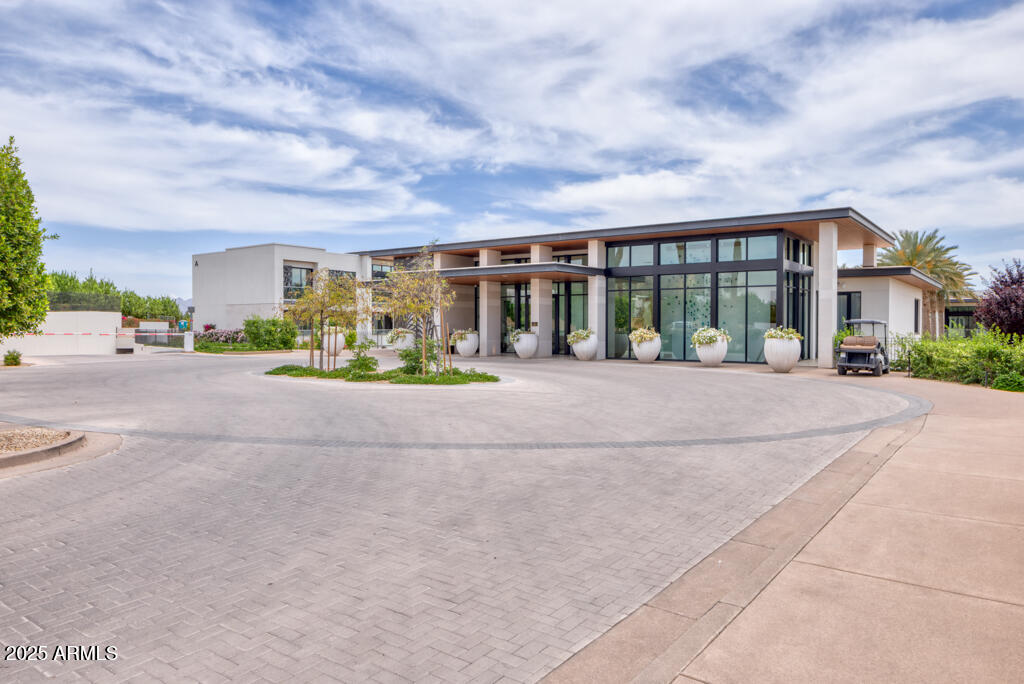 7000 EAST LINCOLN VILLAS CONDOMINIUM 1 - Residential
