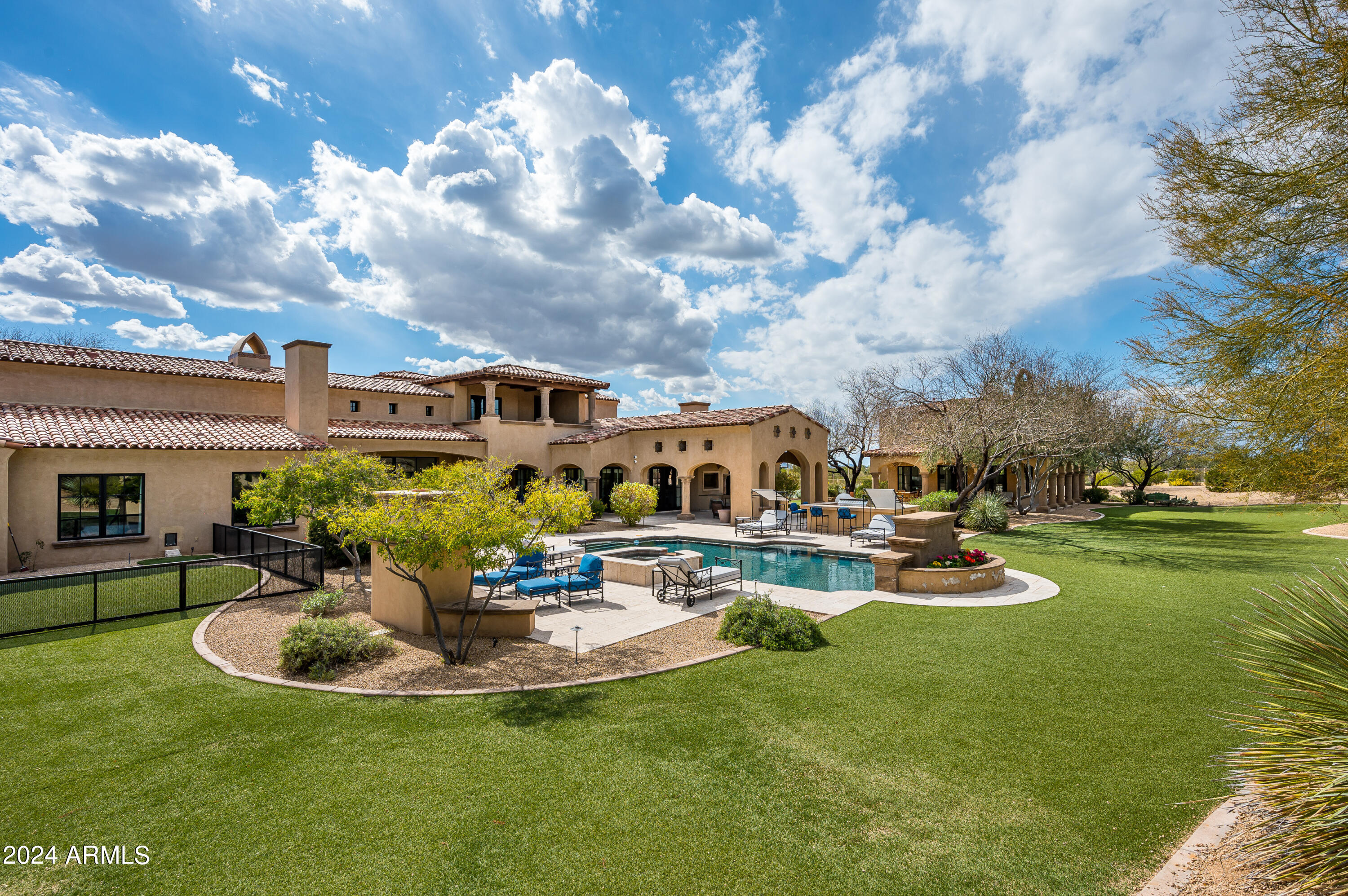 PRADO ESTATES - Residential