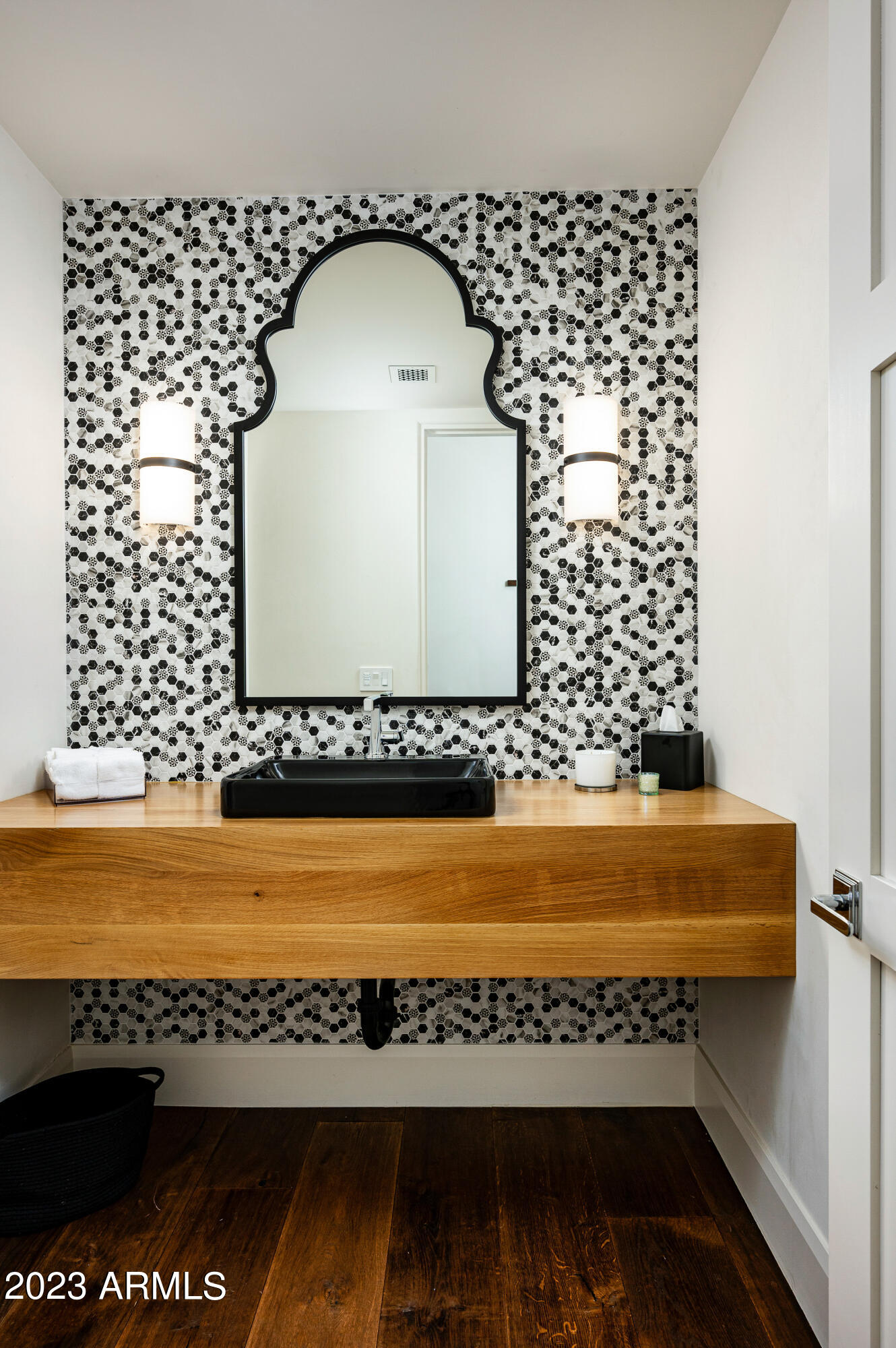 PRADO ESTATES - Residential