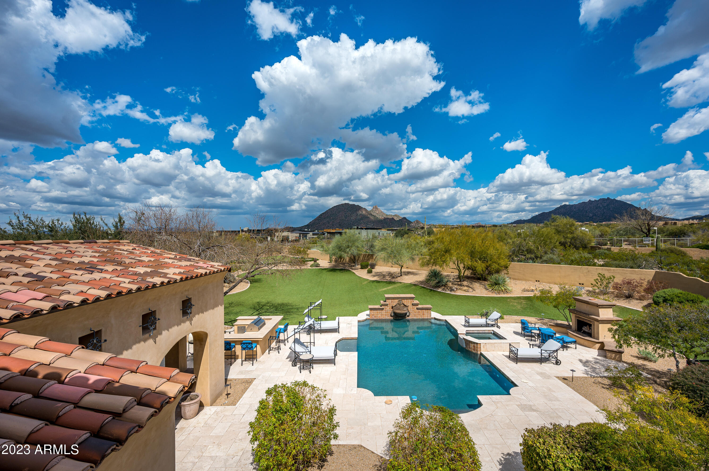 PRADO ESTATES - Residential