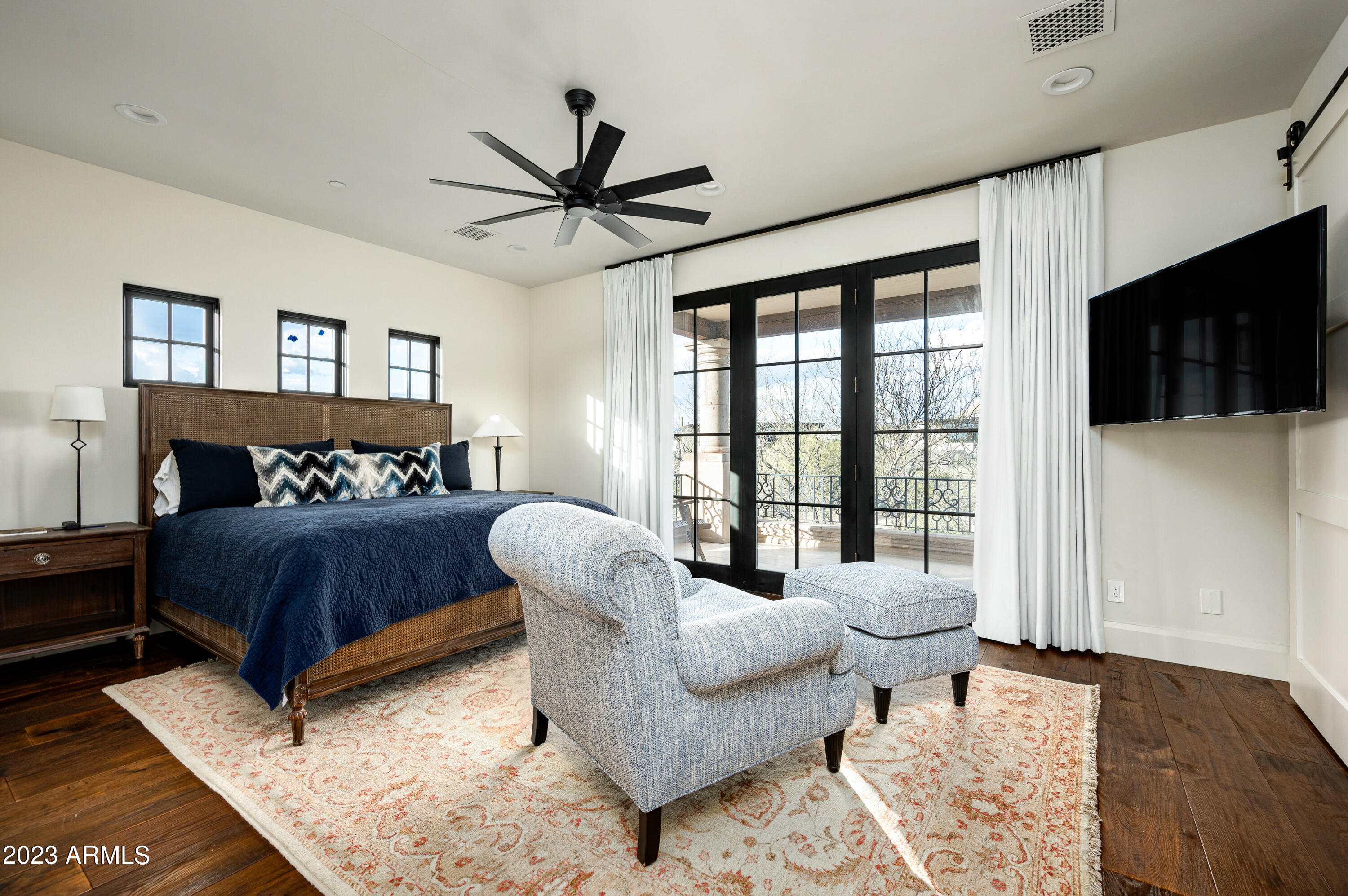 PRADO ESTATES - Residential