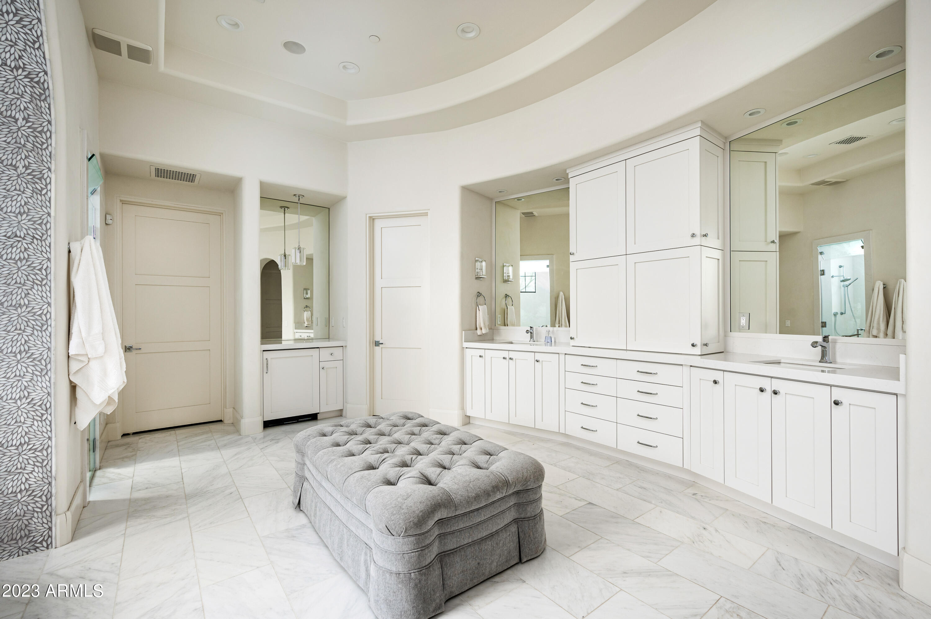 PRADO ESTATES - Residential