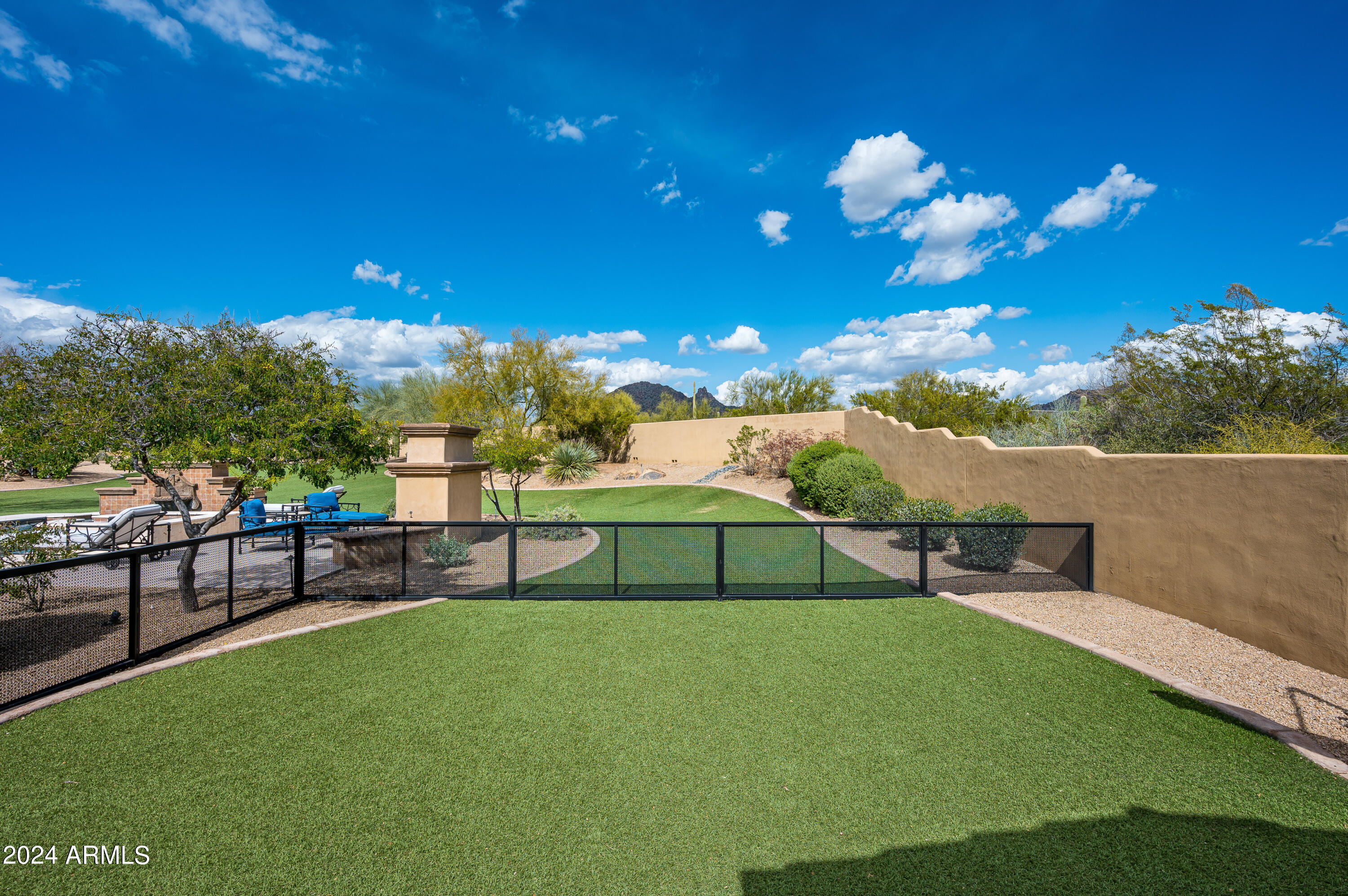 PRADO ESTATES - Residential