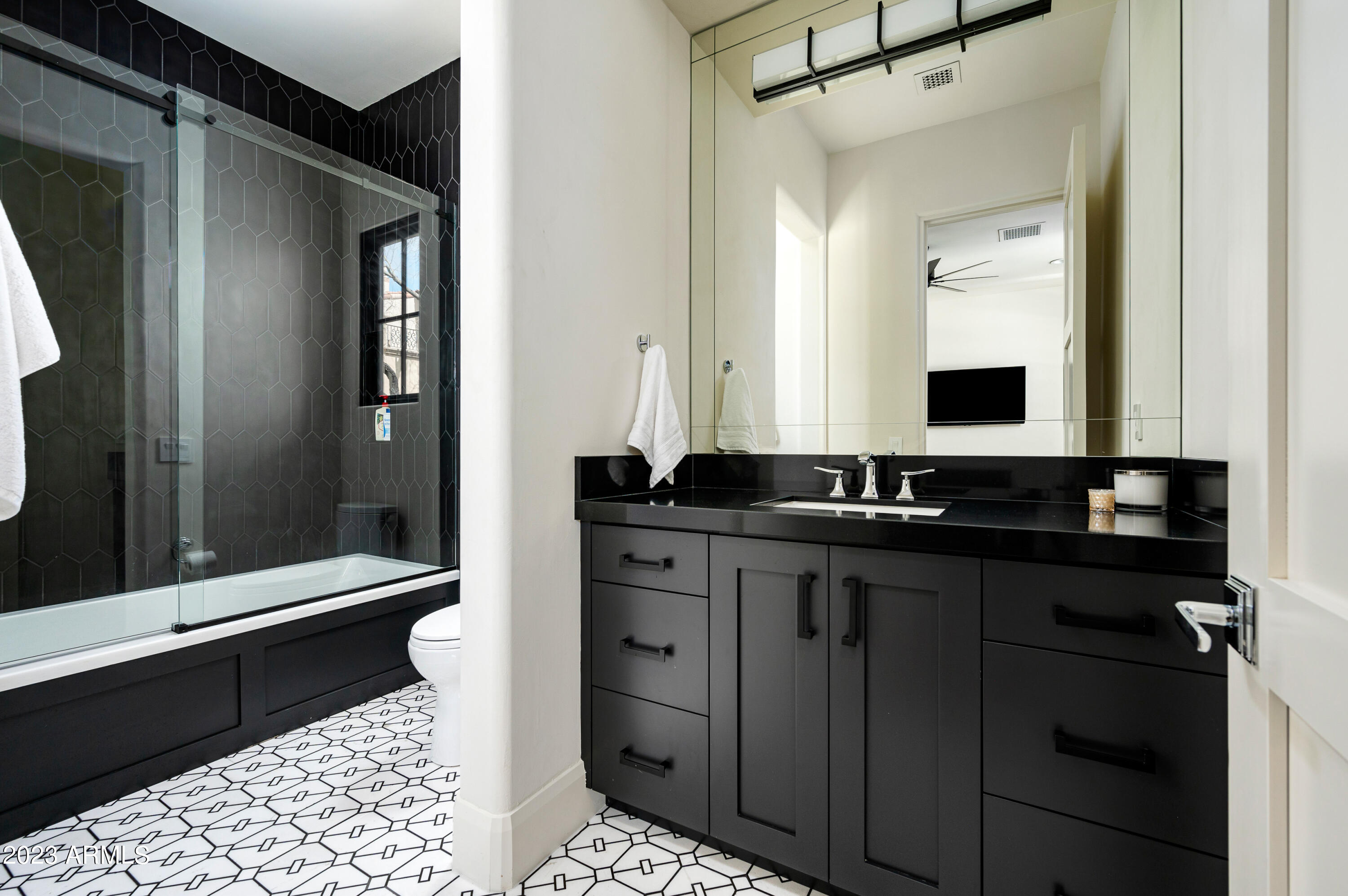 PRADO ESTATES - Residential