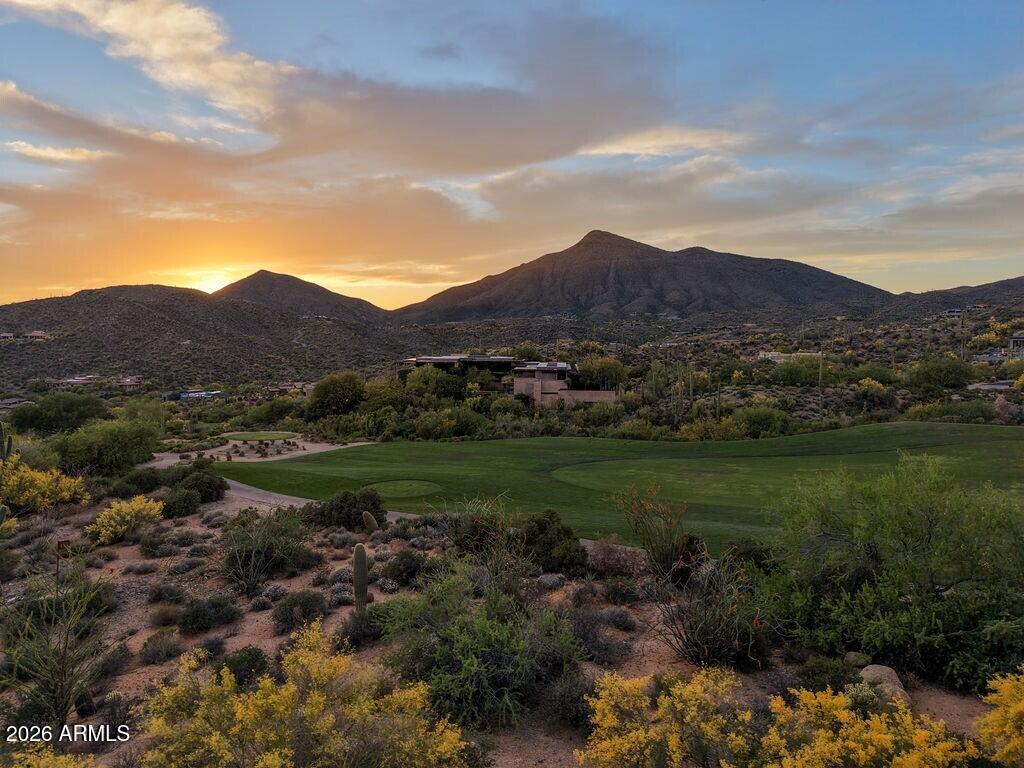 DESERT MOUNTAIN - Land