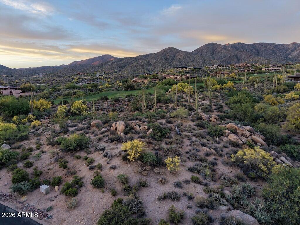 DESERT MOUNTAIN - Land