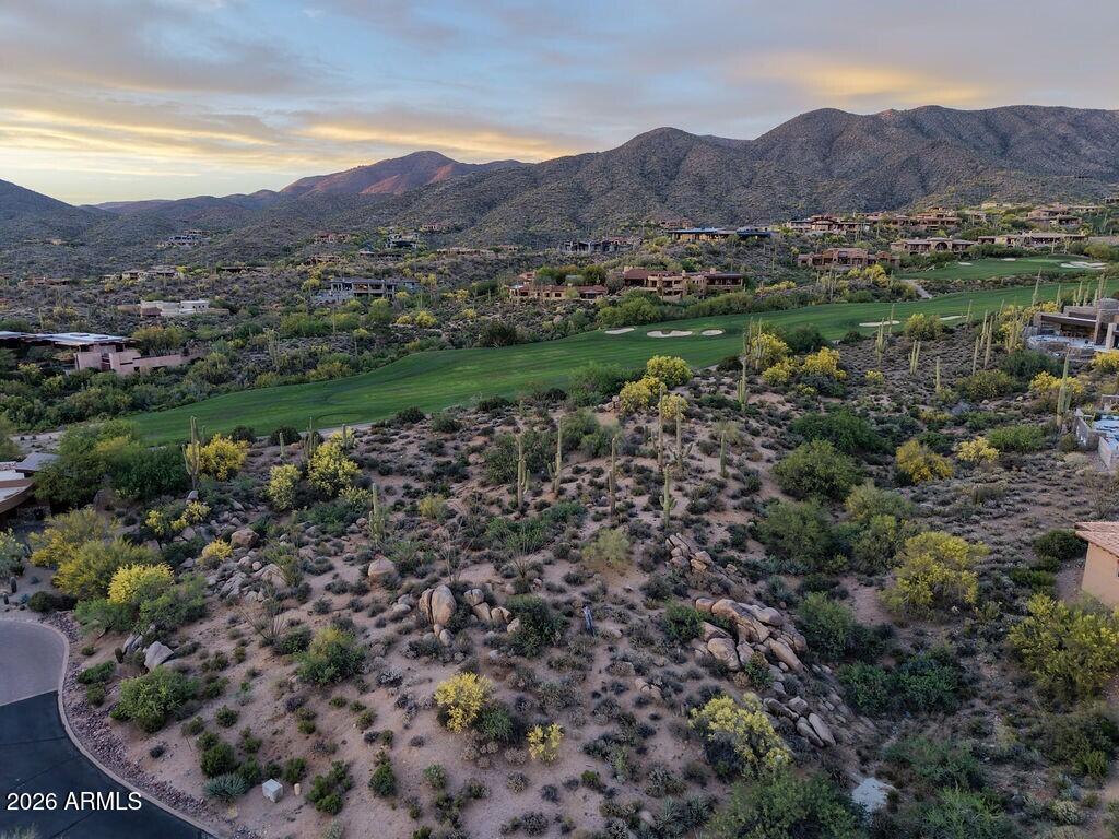 DESERT MOUNTAIN - Land