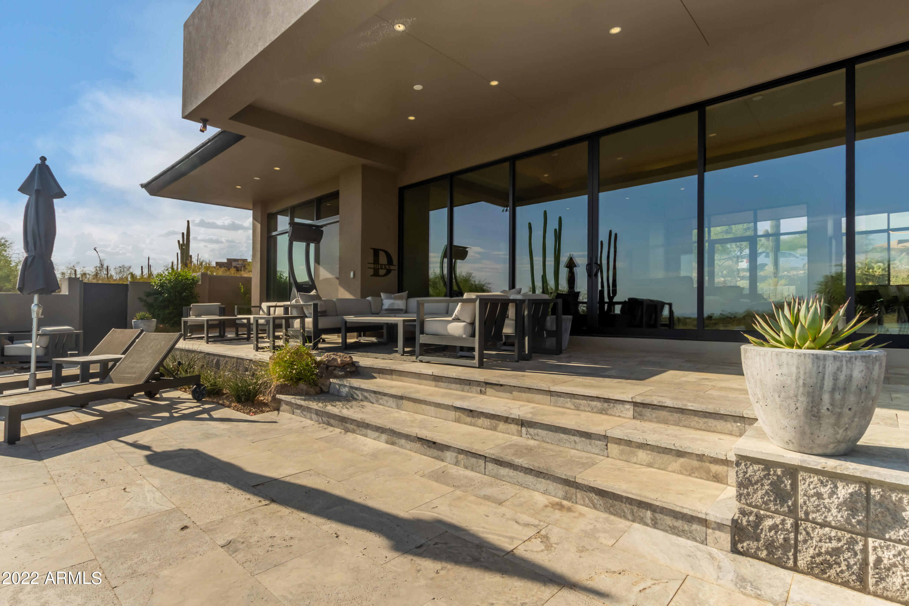 Tecolote Montana - Residential