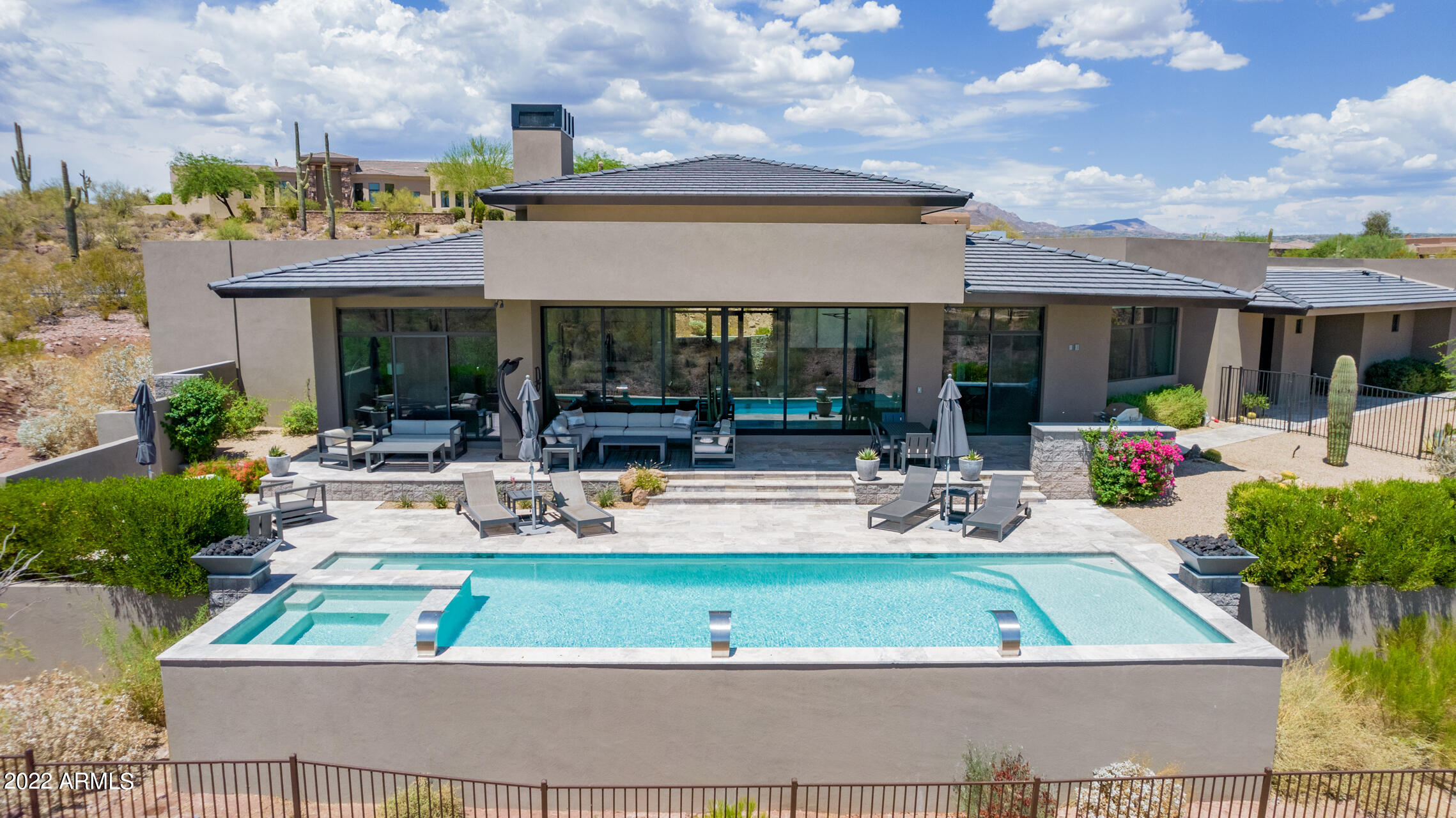 Tecolote Montana - Residential