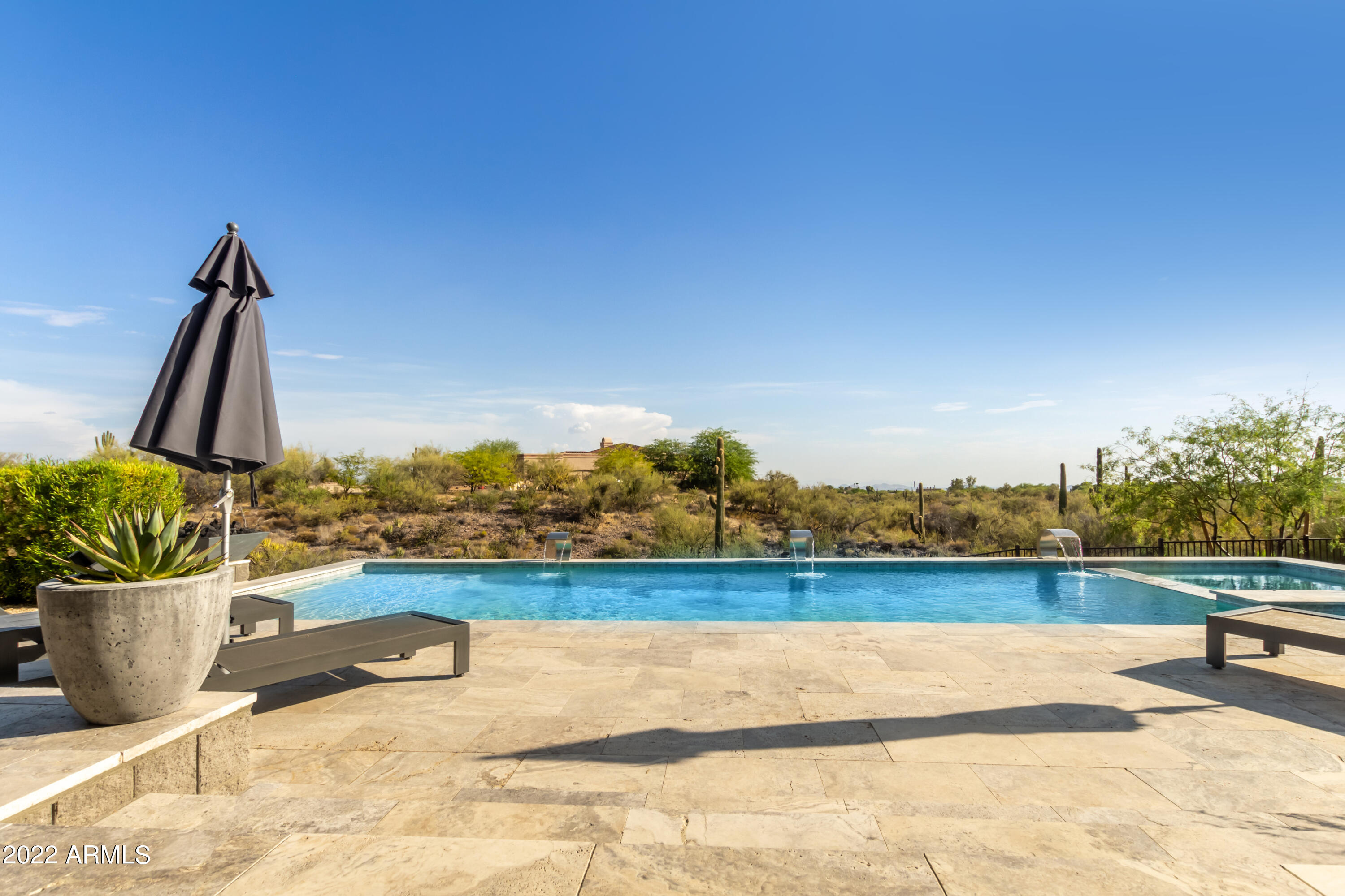 Tecolote Montana - Residential