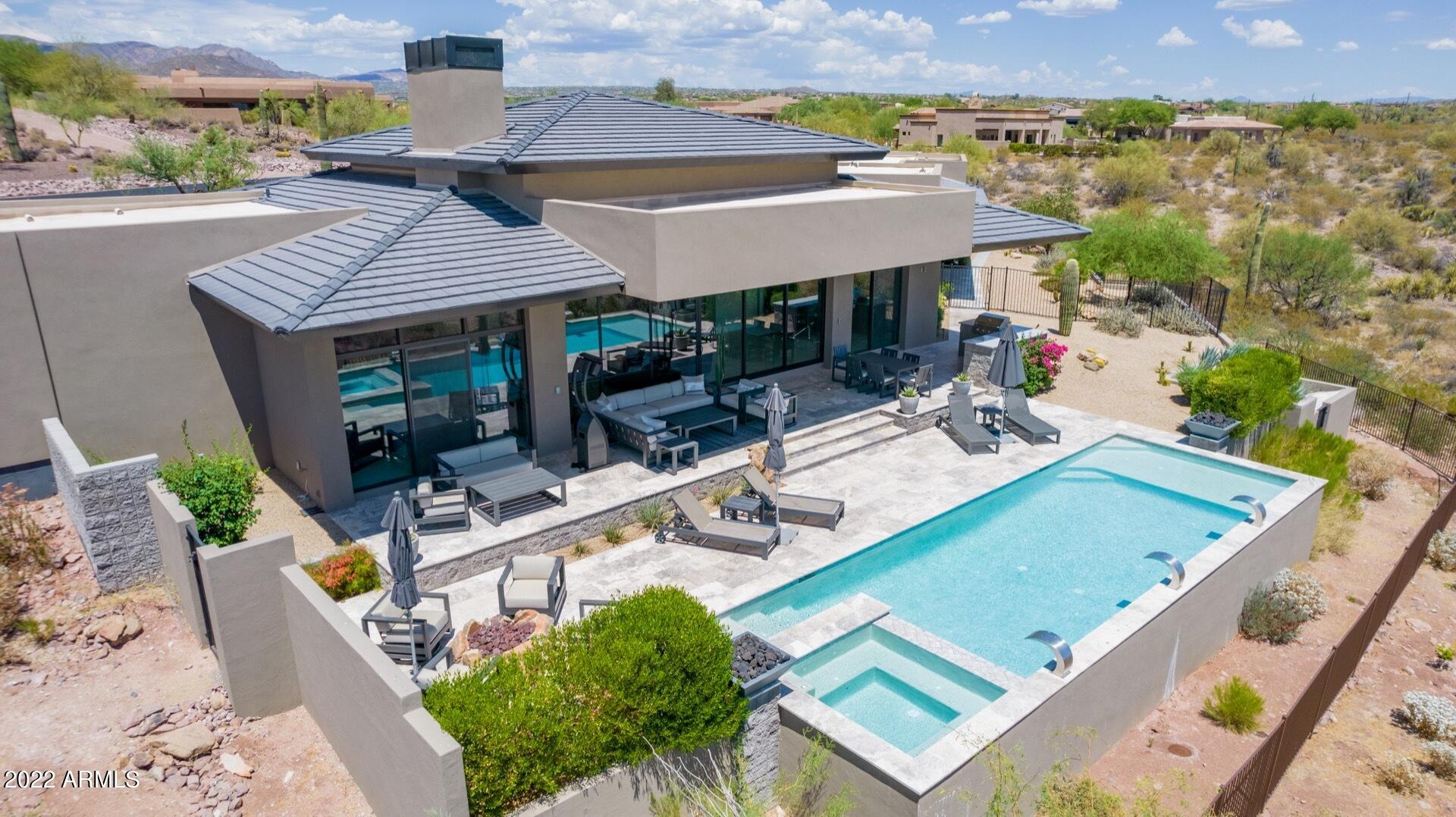 Tecolote Montana - Residential