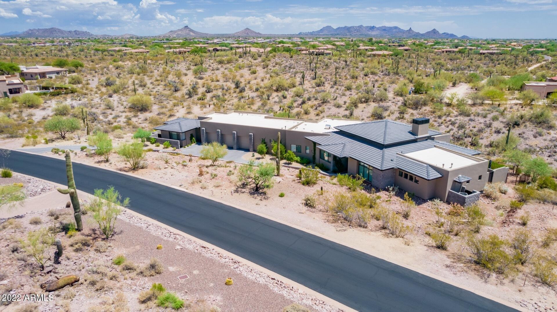 Tecolote Montana - Residential