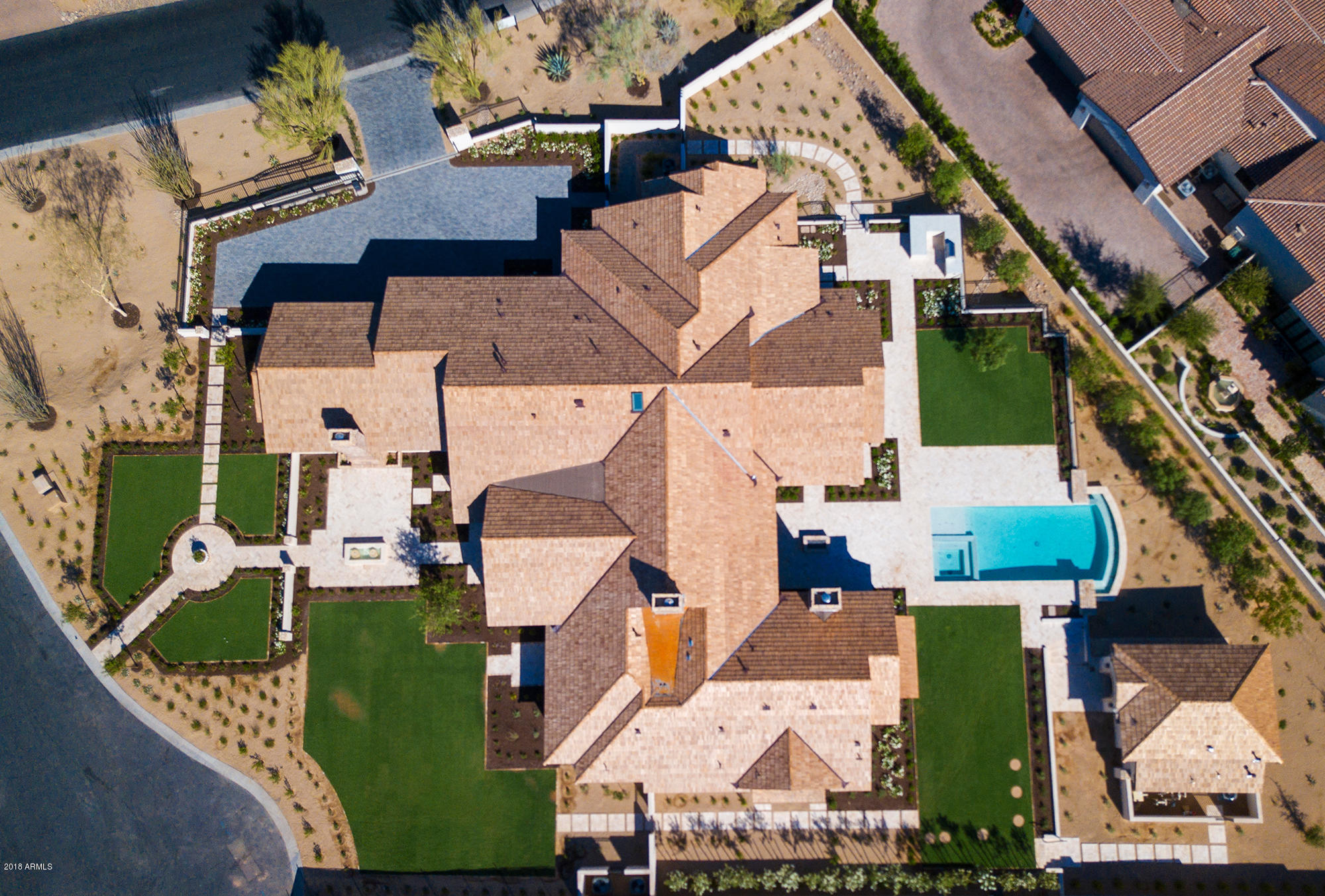 CLUB ESTATES - Residential