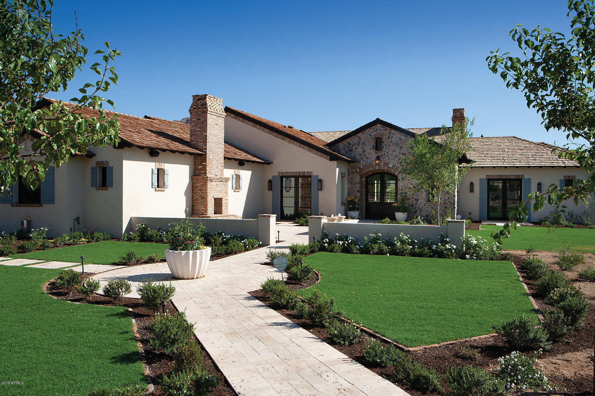 CLUB ESTATES - Residential