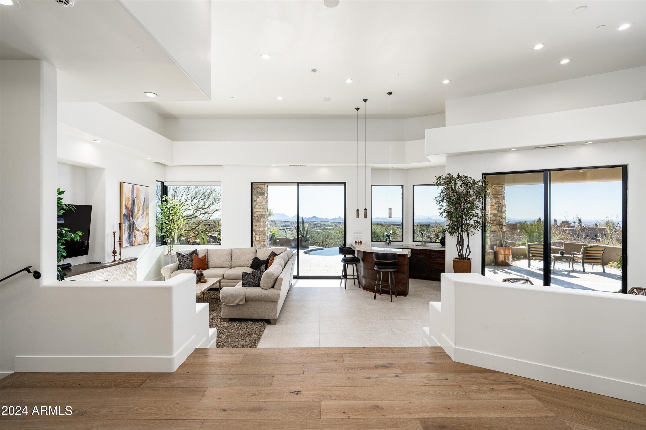 DESERT MOUNTAIN - Residential