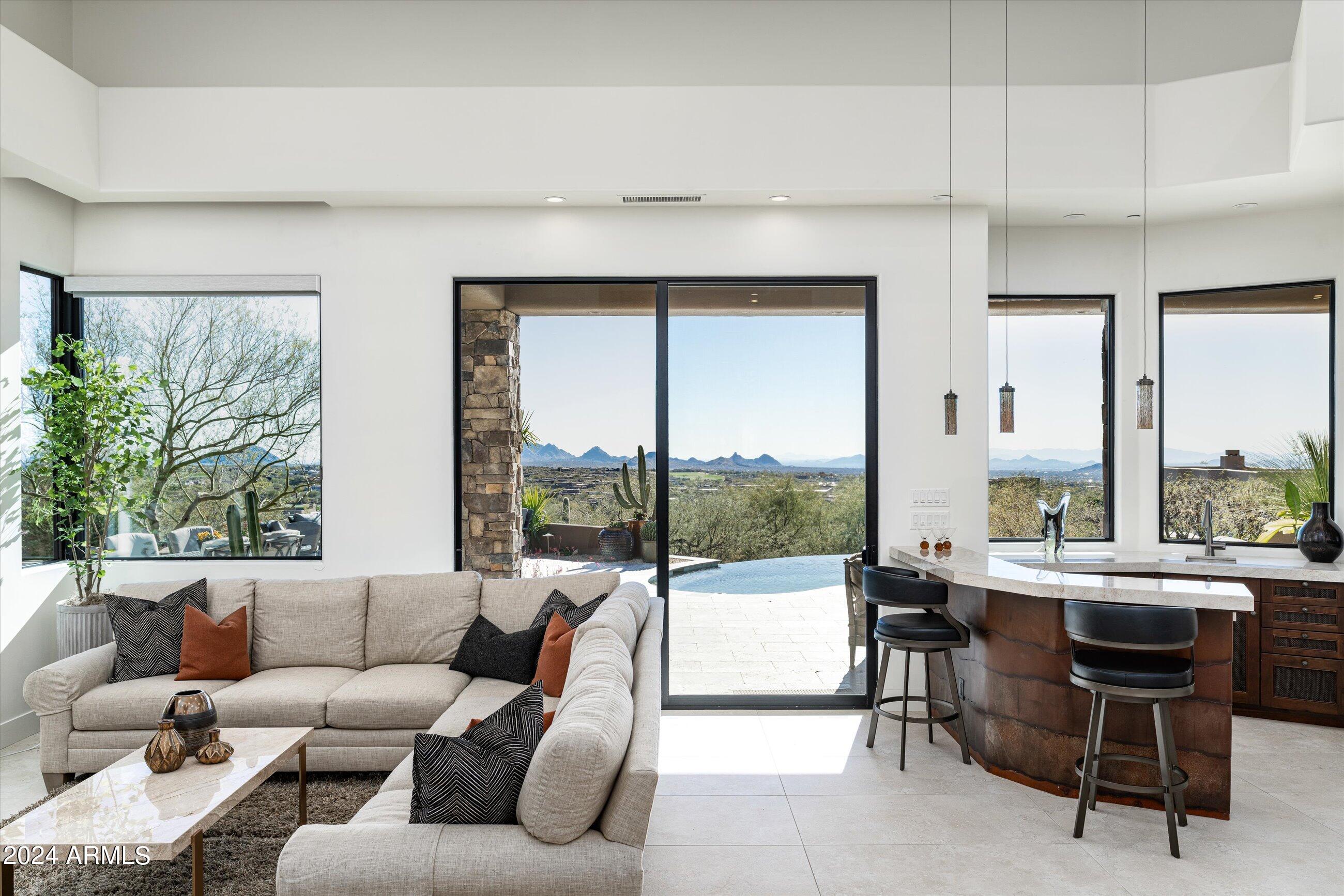 DESERT MOUNTAIN - Residential