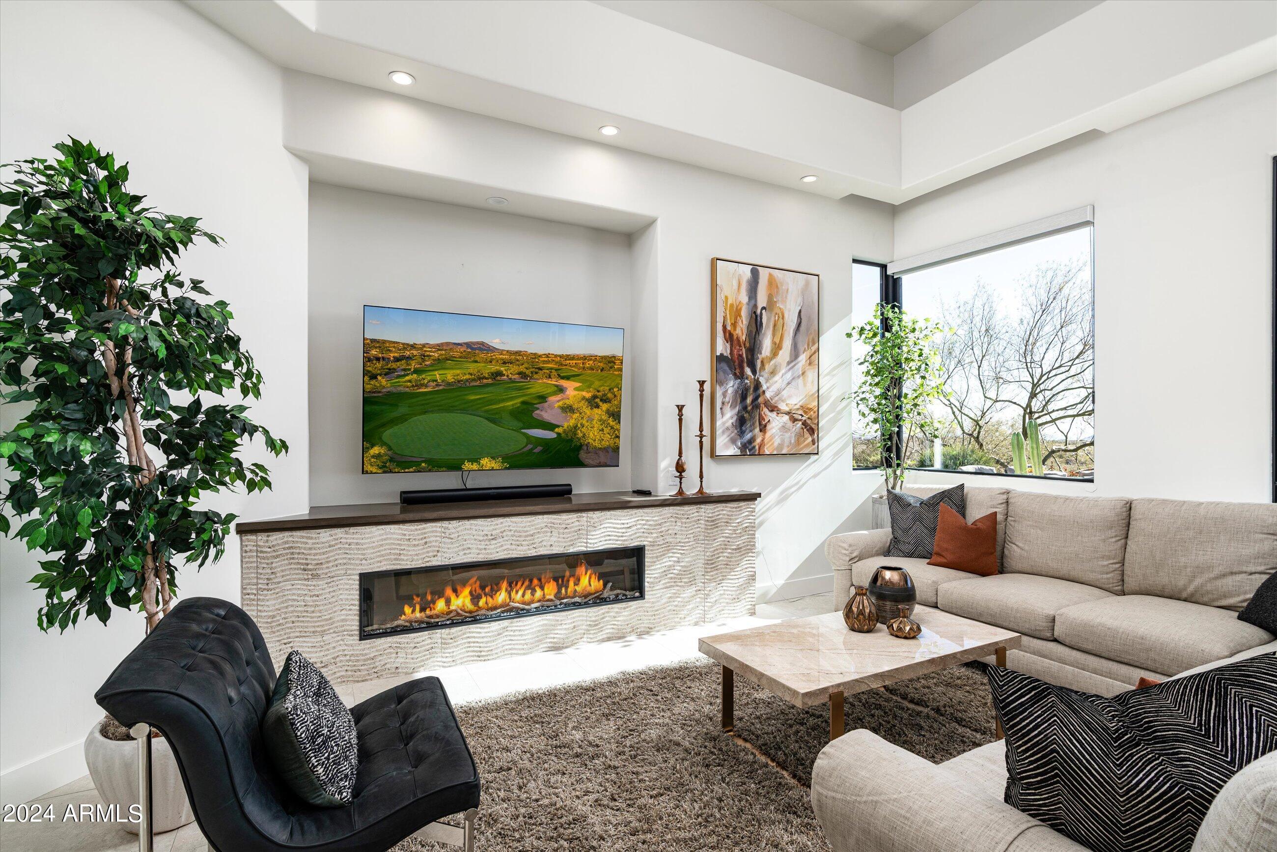 DESERT MOUNTAIN - Residential