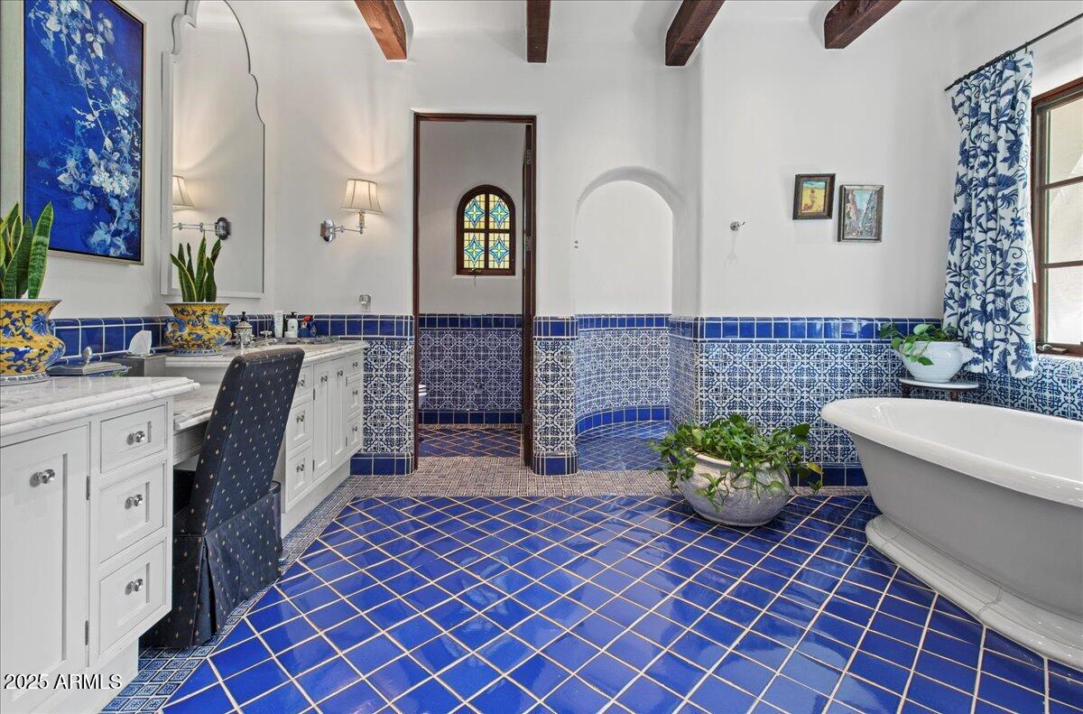EAST BARTLETT ESTATES - Residential