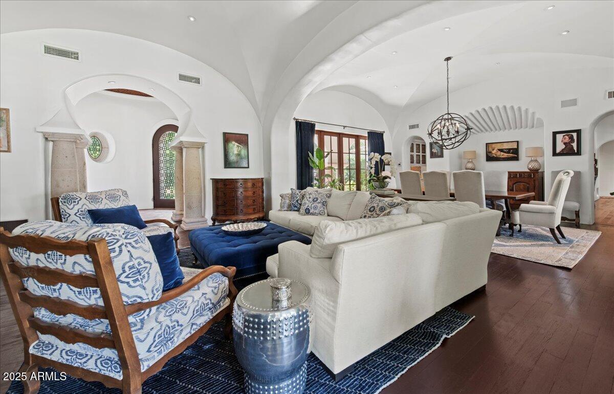 EAST BARTLETT ESTATES - Residential