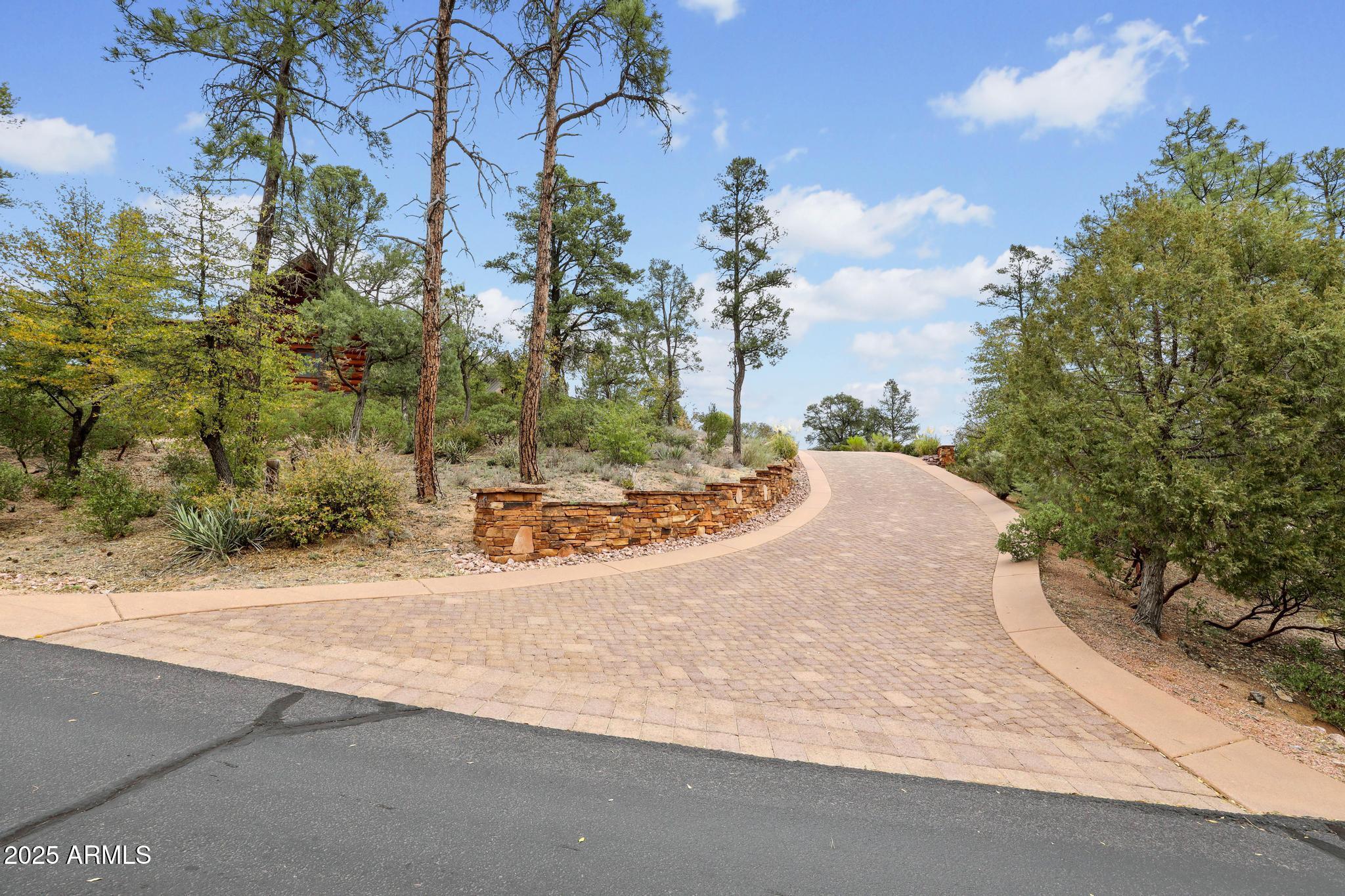 RIM GOLF CLUB PHASE 1 - Residential