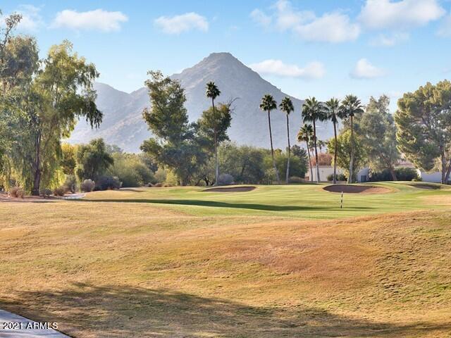 IRONWOOD GOLF VILLAS - Residential
