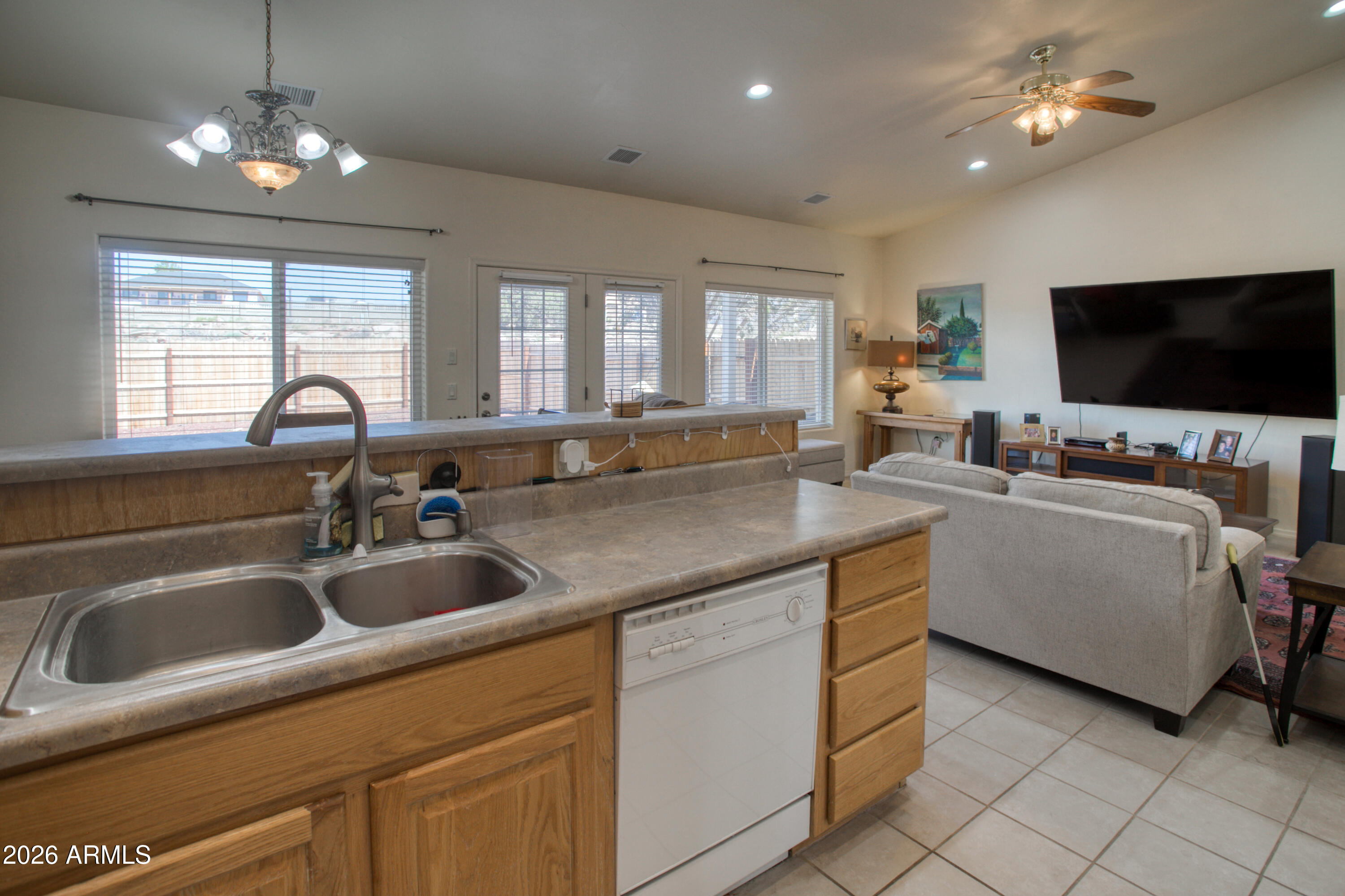 FRONTIER ESTATES - Residential