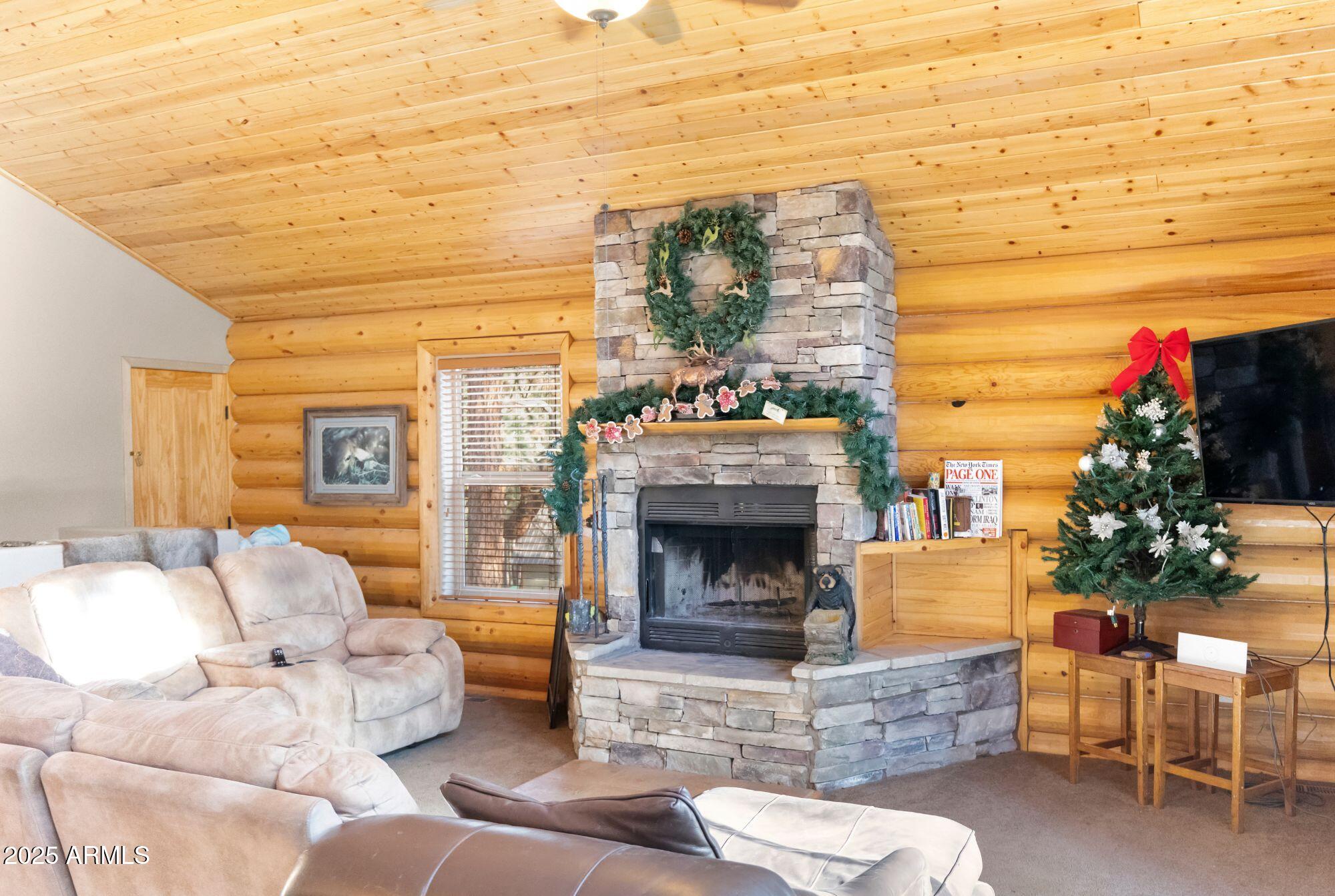FOREST LAKES ESTATES 2 - Residential