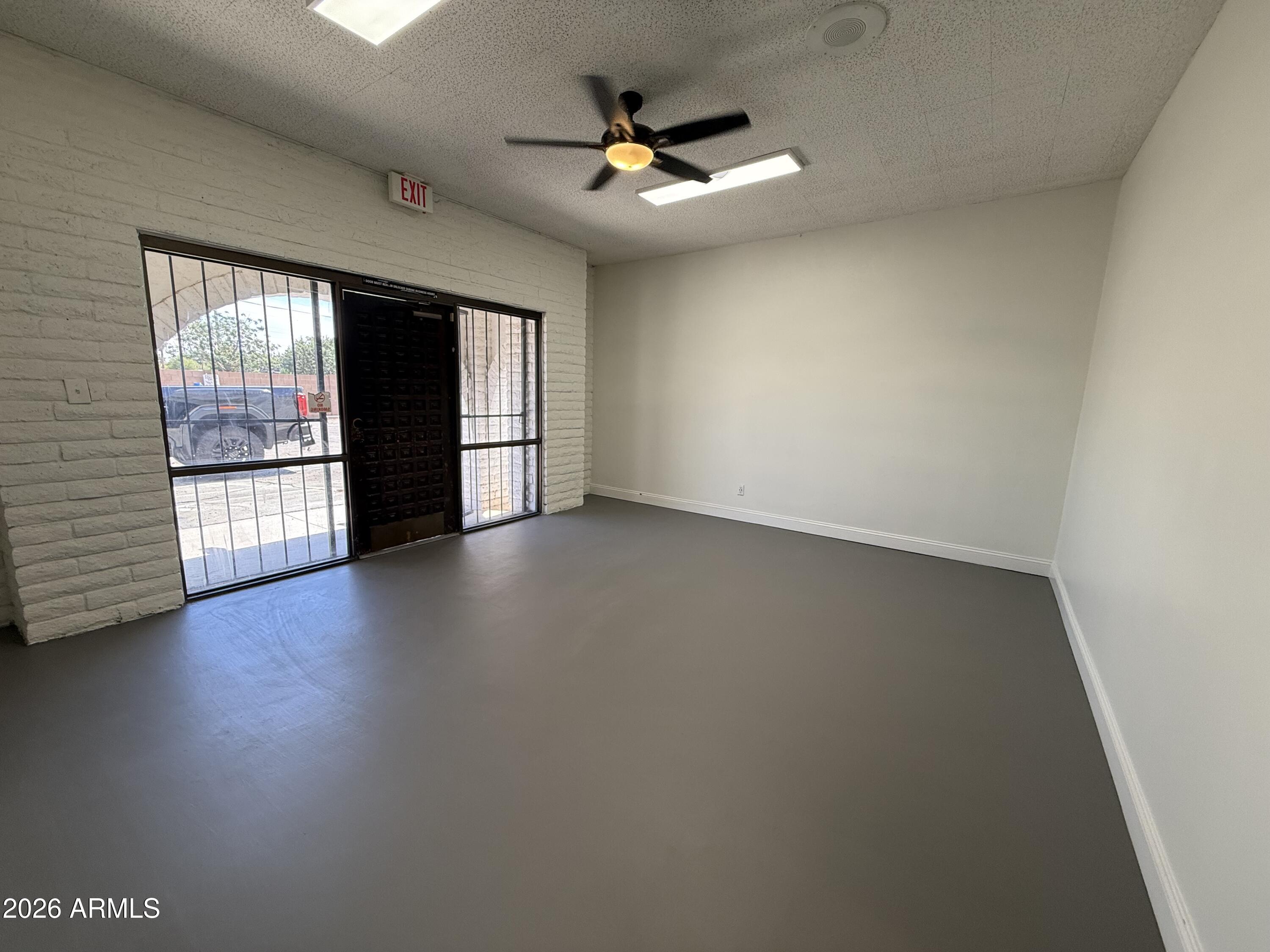 LEISURE MANOR - Commercial Lease
