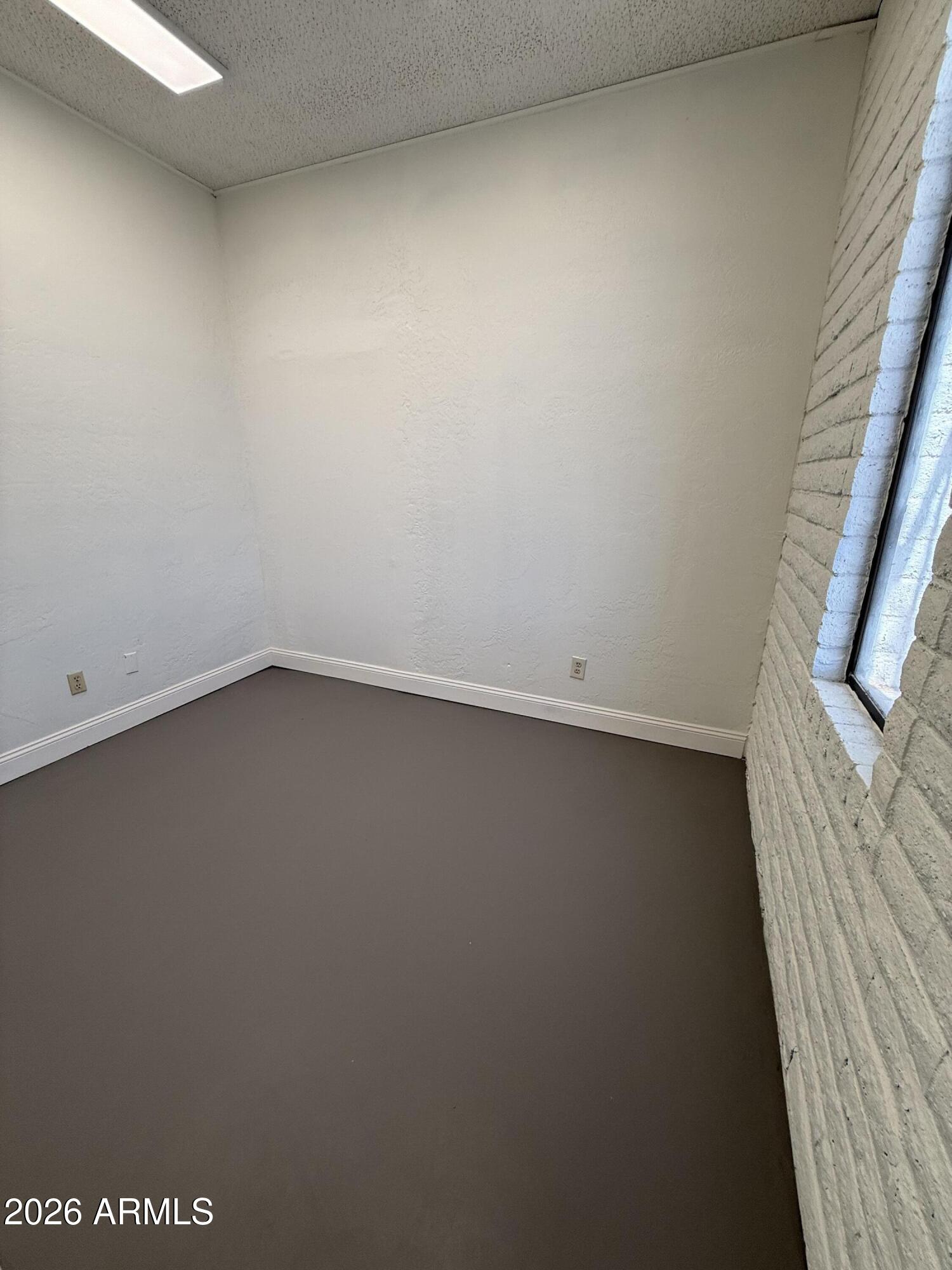 LEISURE MANOR - Commercial Lease