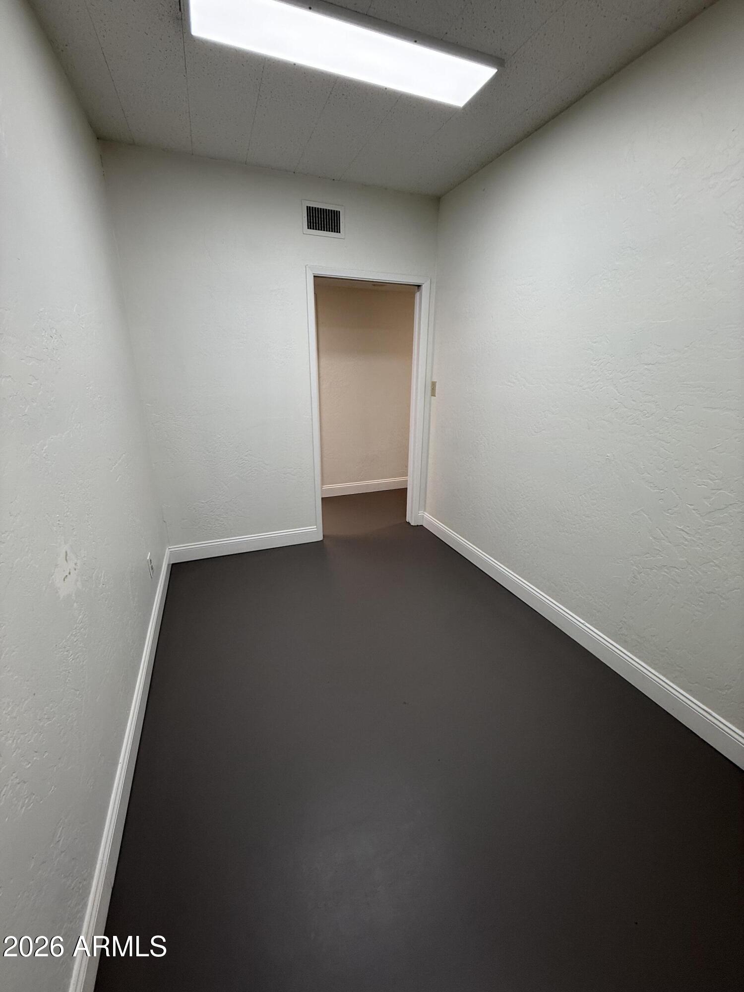 LEISURE MANOR - Commercial Lease
