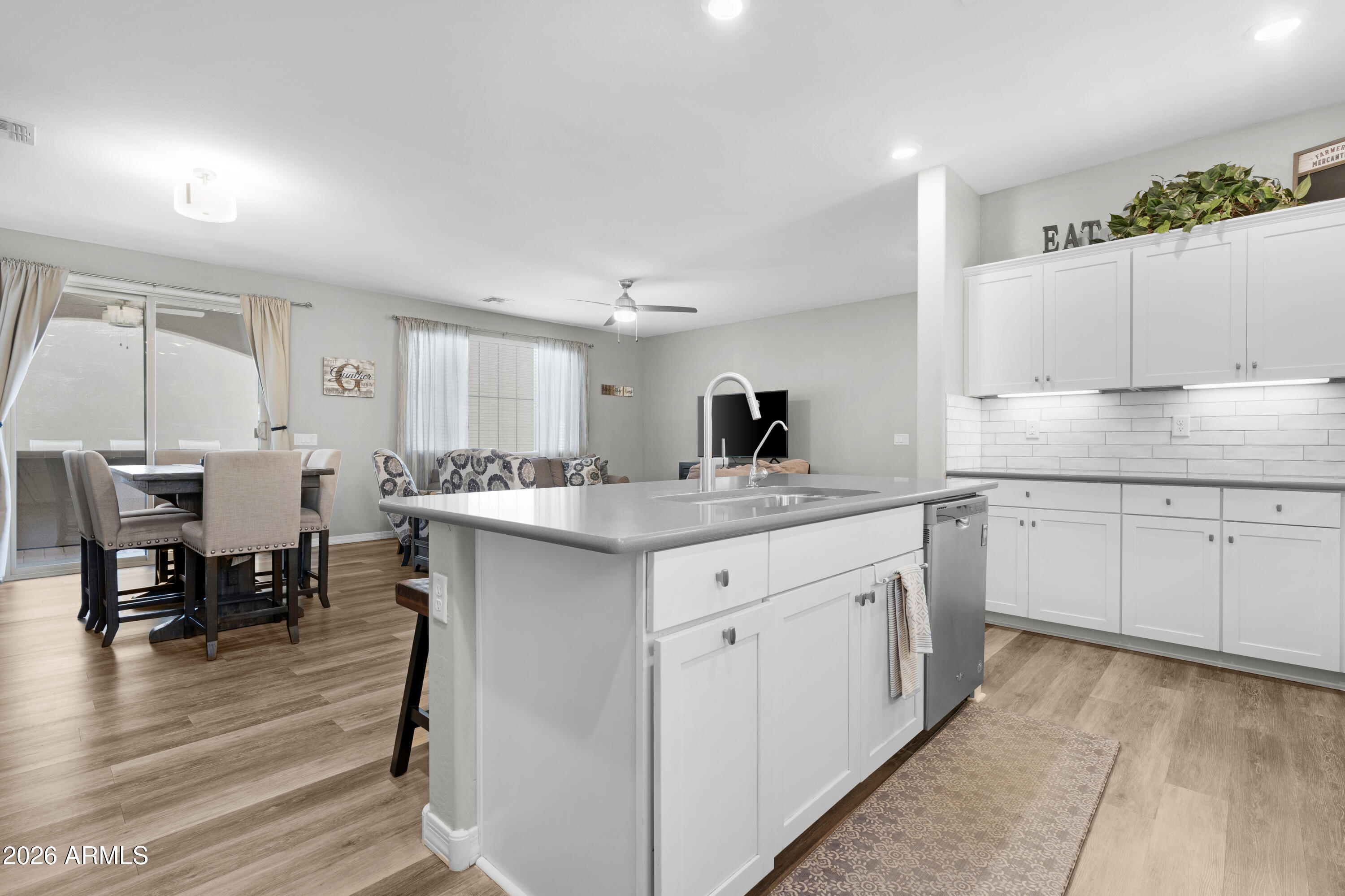 ARIZONA AVENUE AND QUEEN CREEK ROAD - Residential