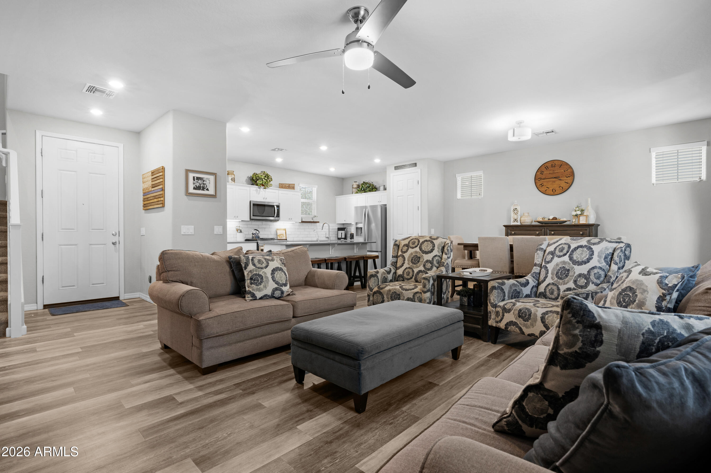 ARIZONA AVENUE AND QUEEN CREEK ROAD - Residential
