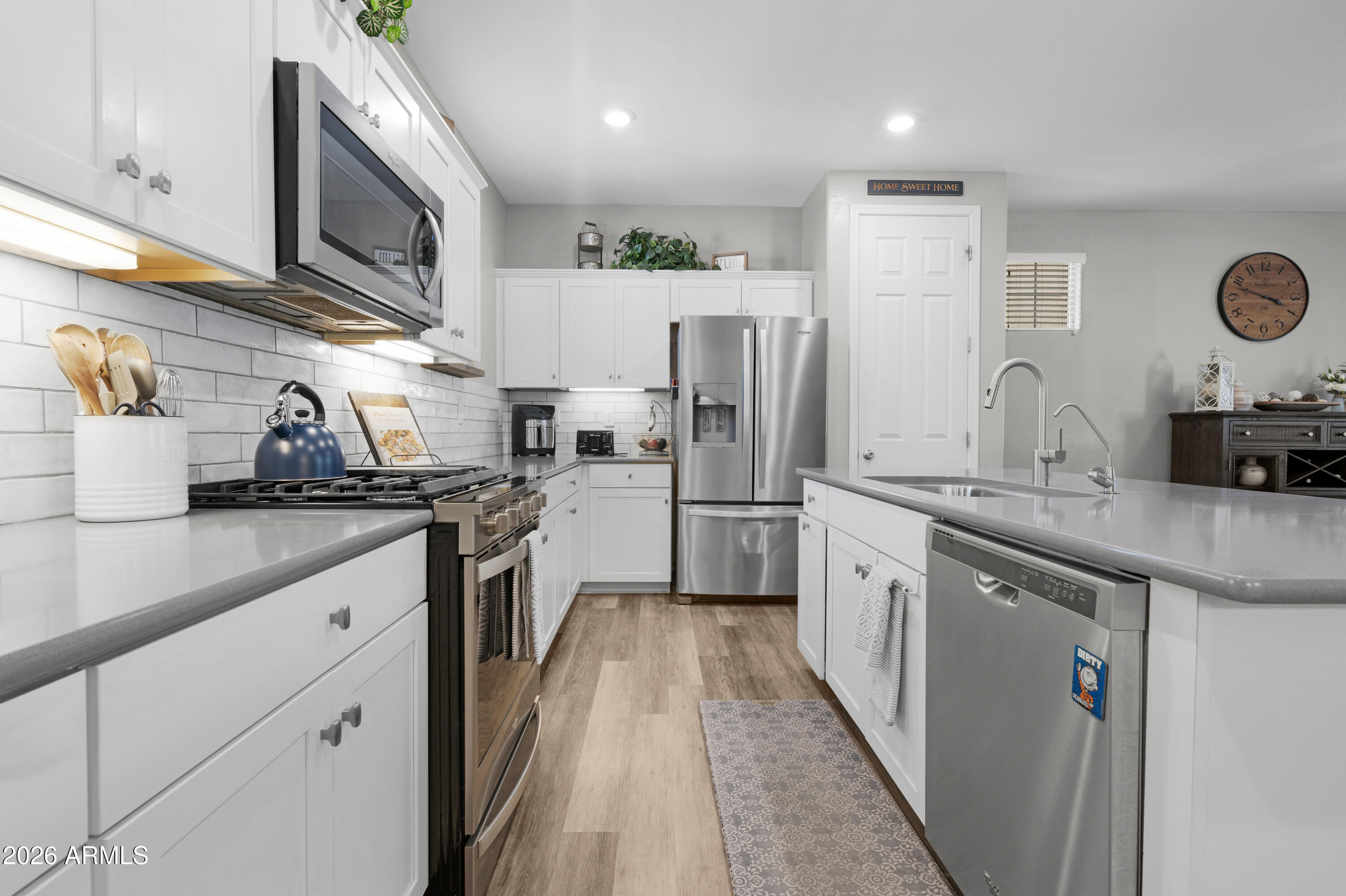 ARIZONA AVENUE AND QUEEN CREEK ROAD - Residential