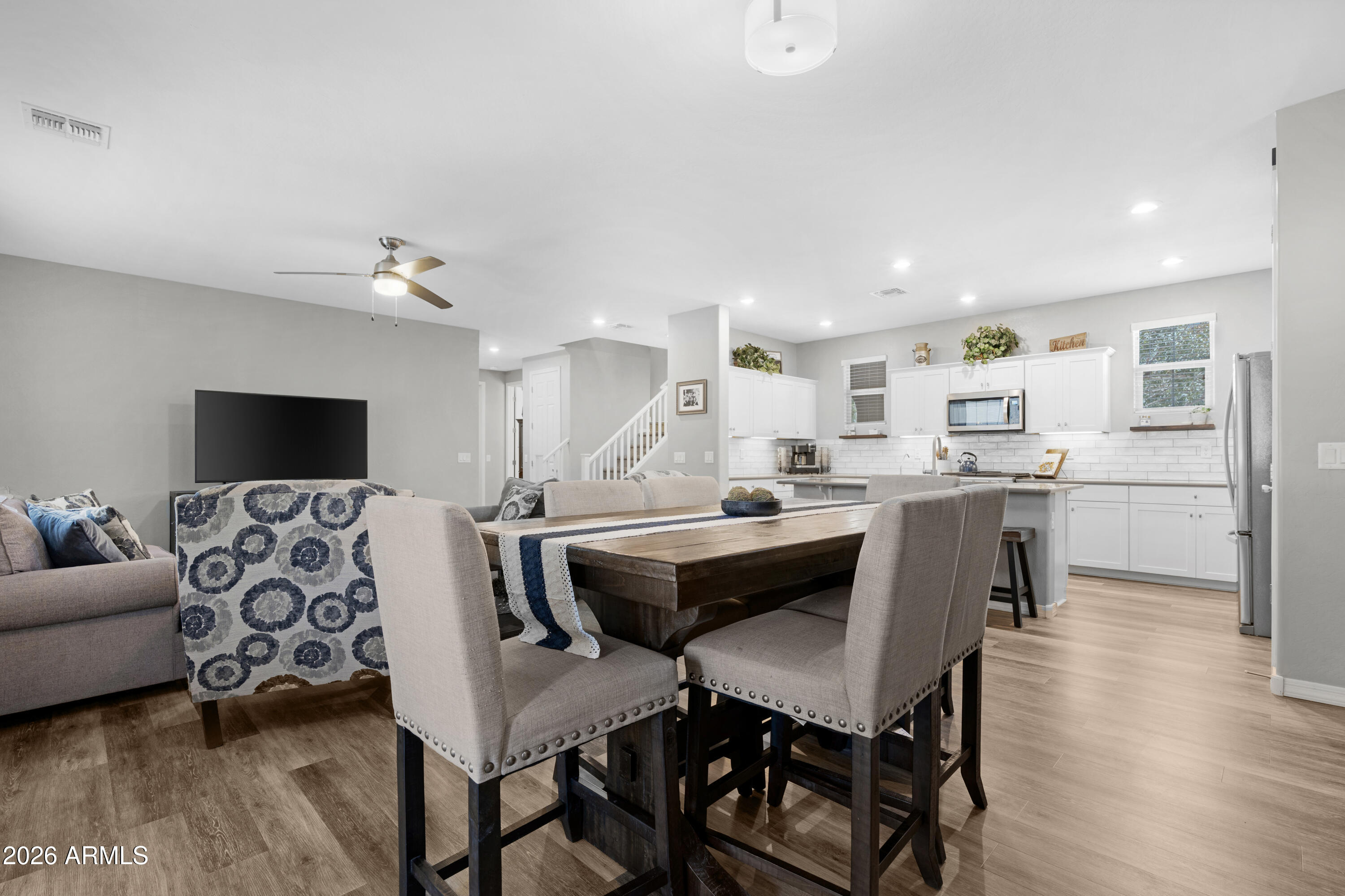 ARIZONA AVENUE AND QUEEN CREEK ROAD - Residential