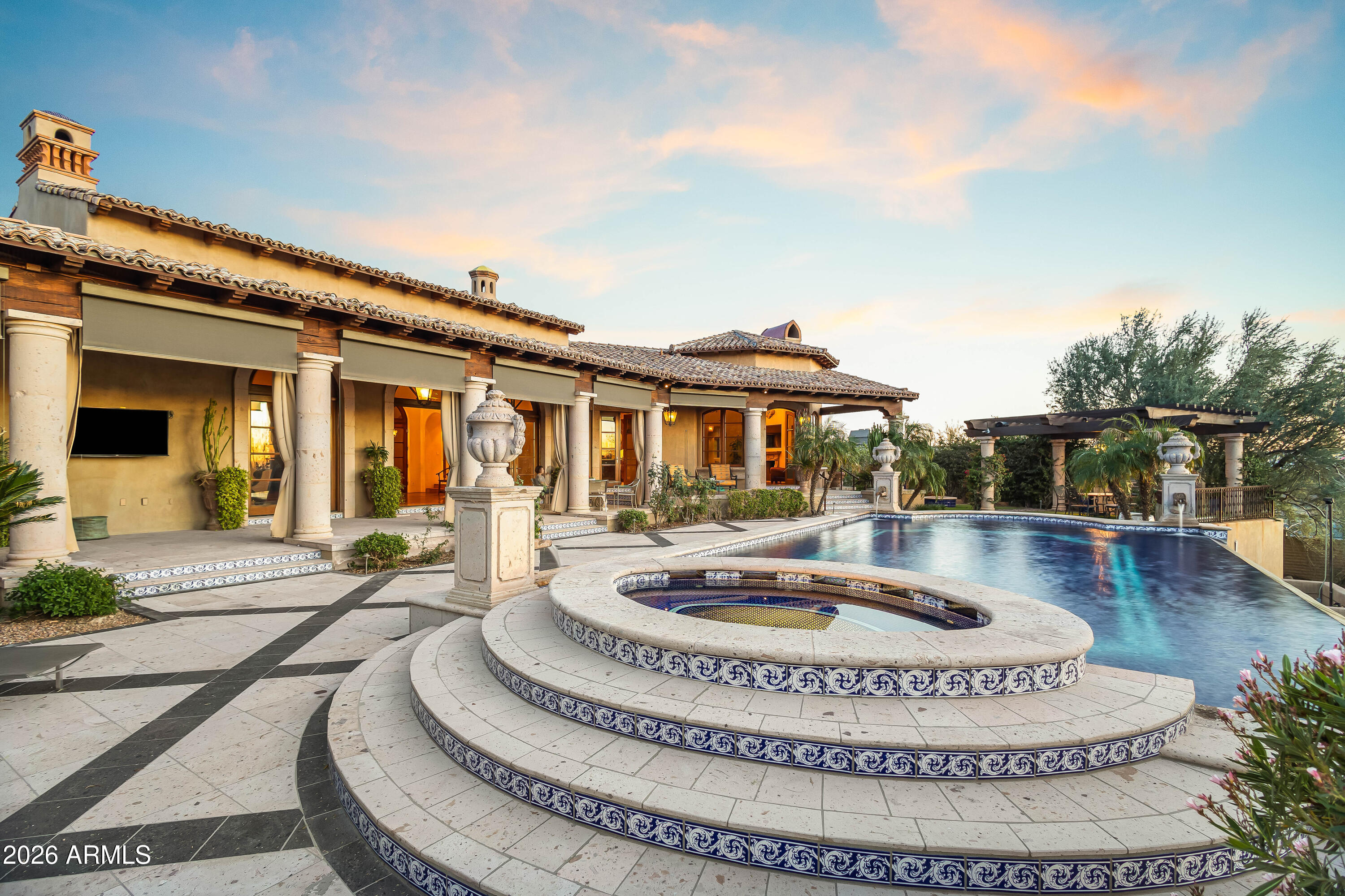 ARROYO HEIGHTS - Residential