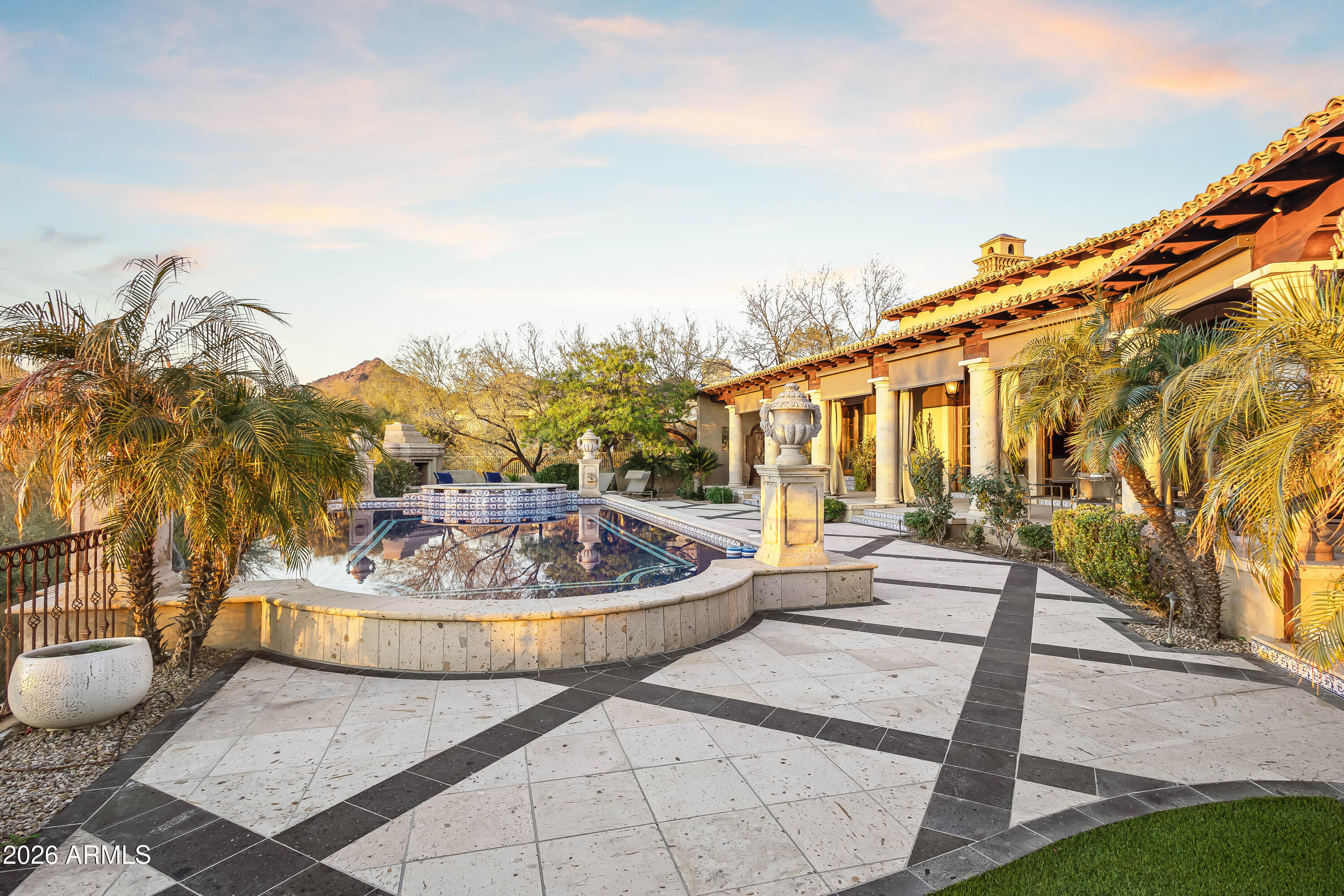 ARROYO HEIGHTS - Residential