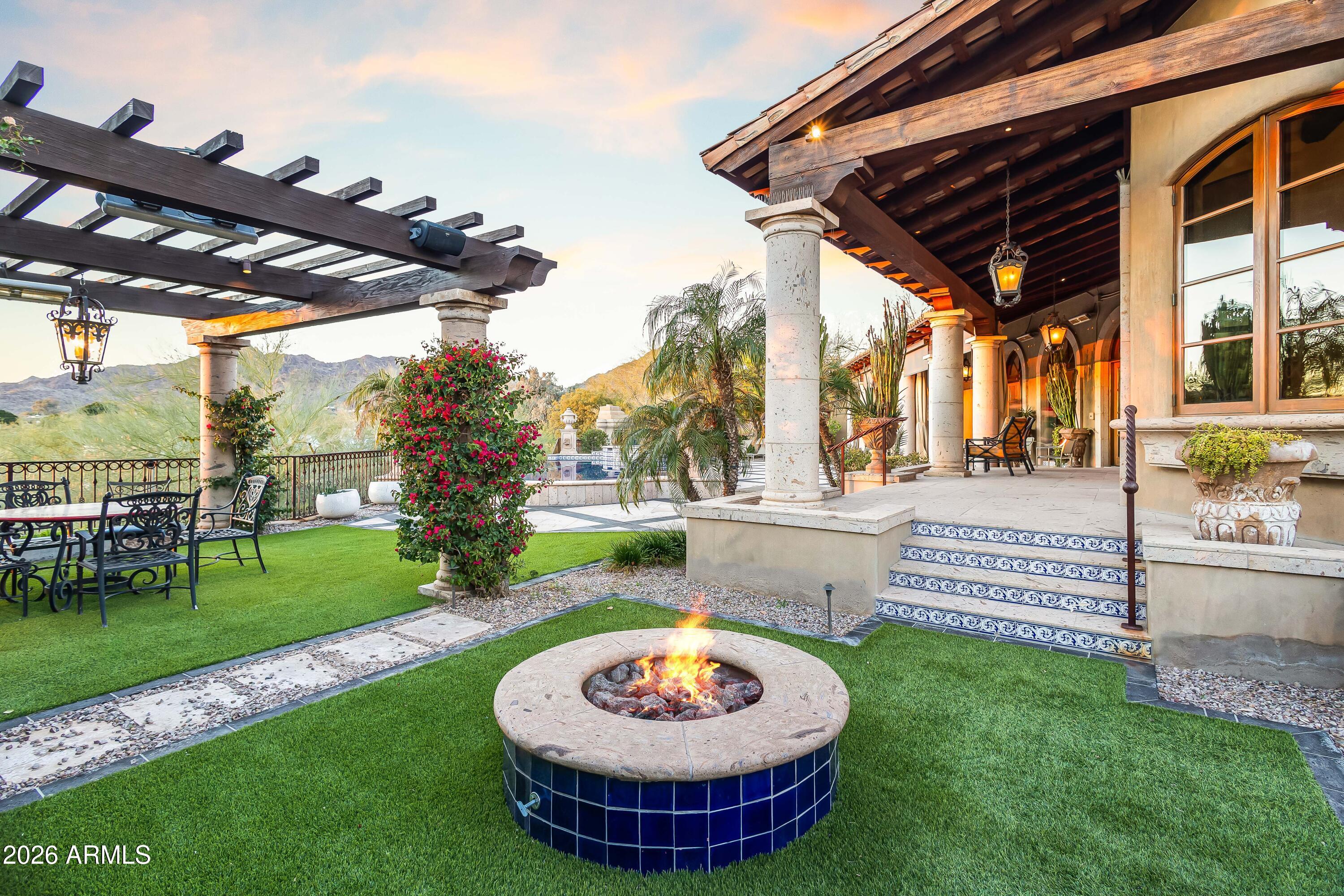 ARROYO HEIGHTS - Residential
