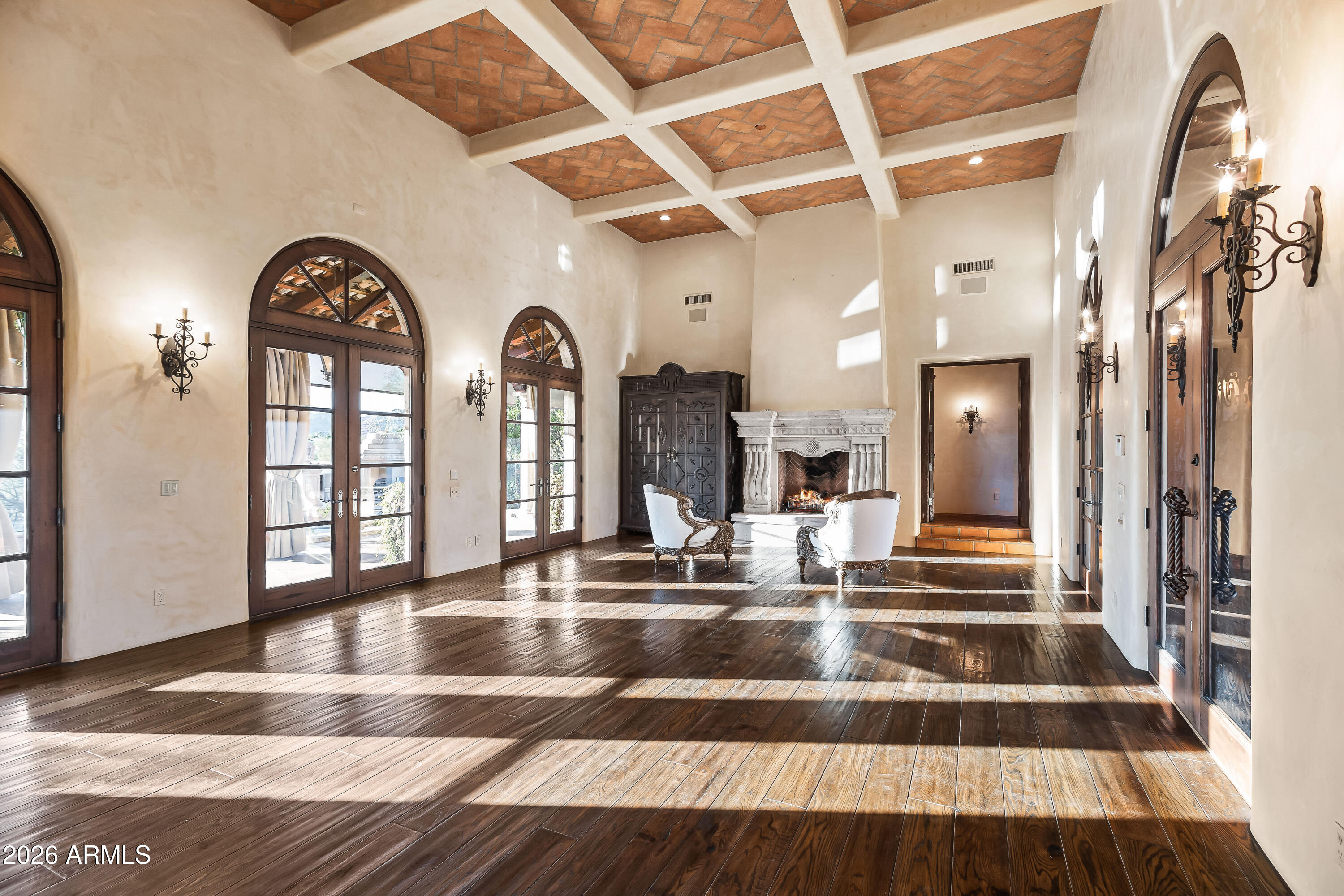ARROYO HEIGHTS - Residential