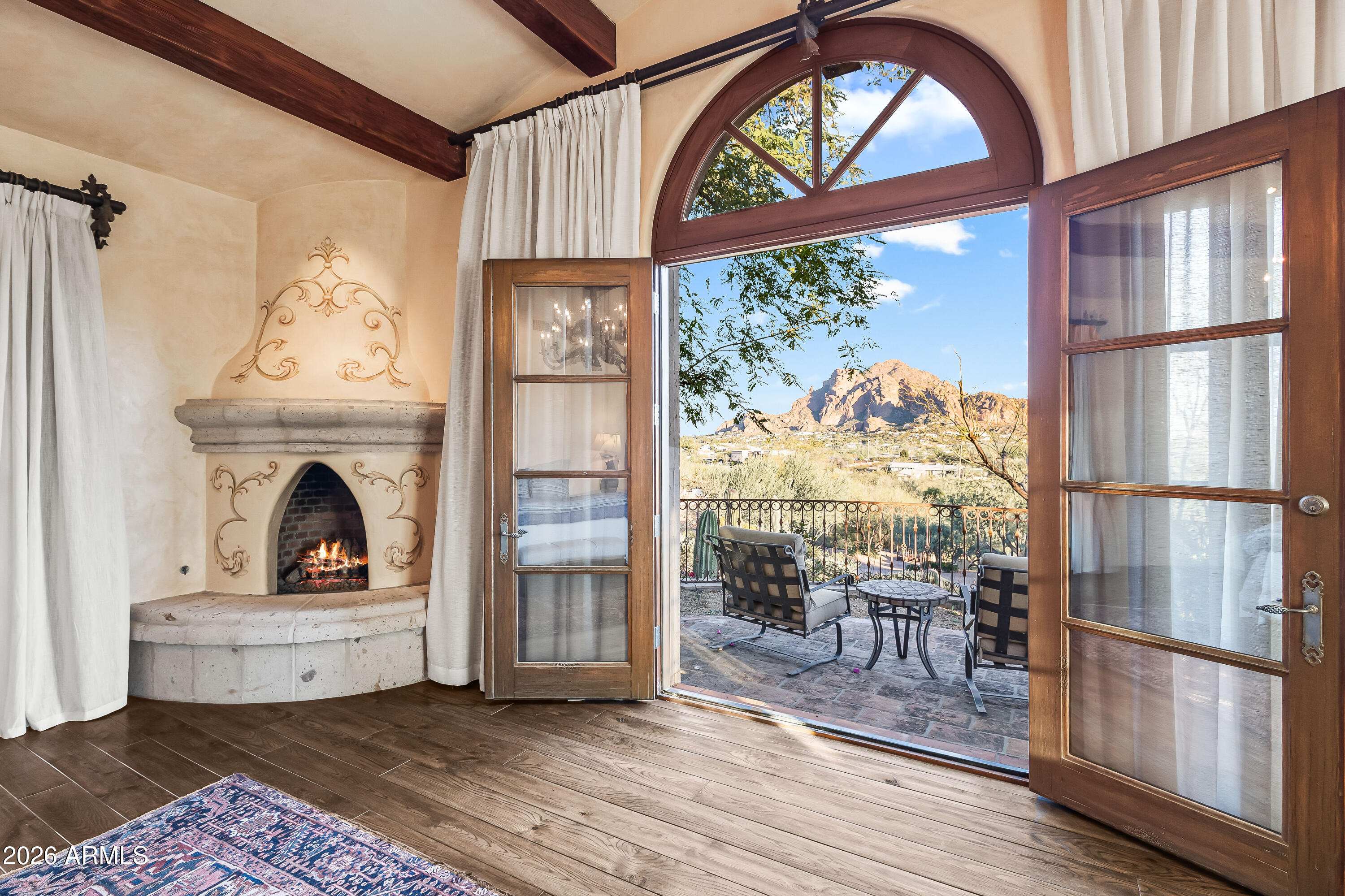 ARROYO HEIGHTS - Residential