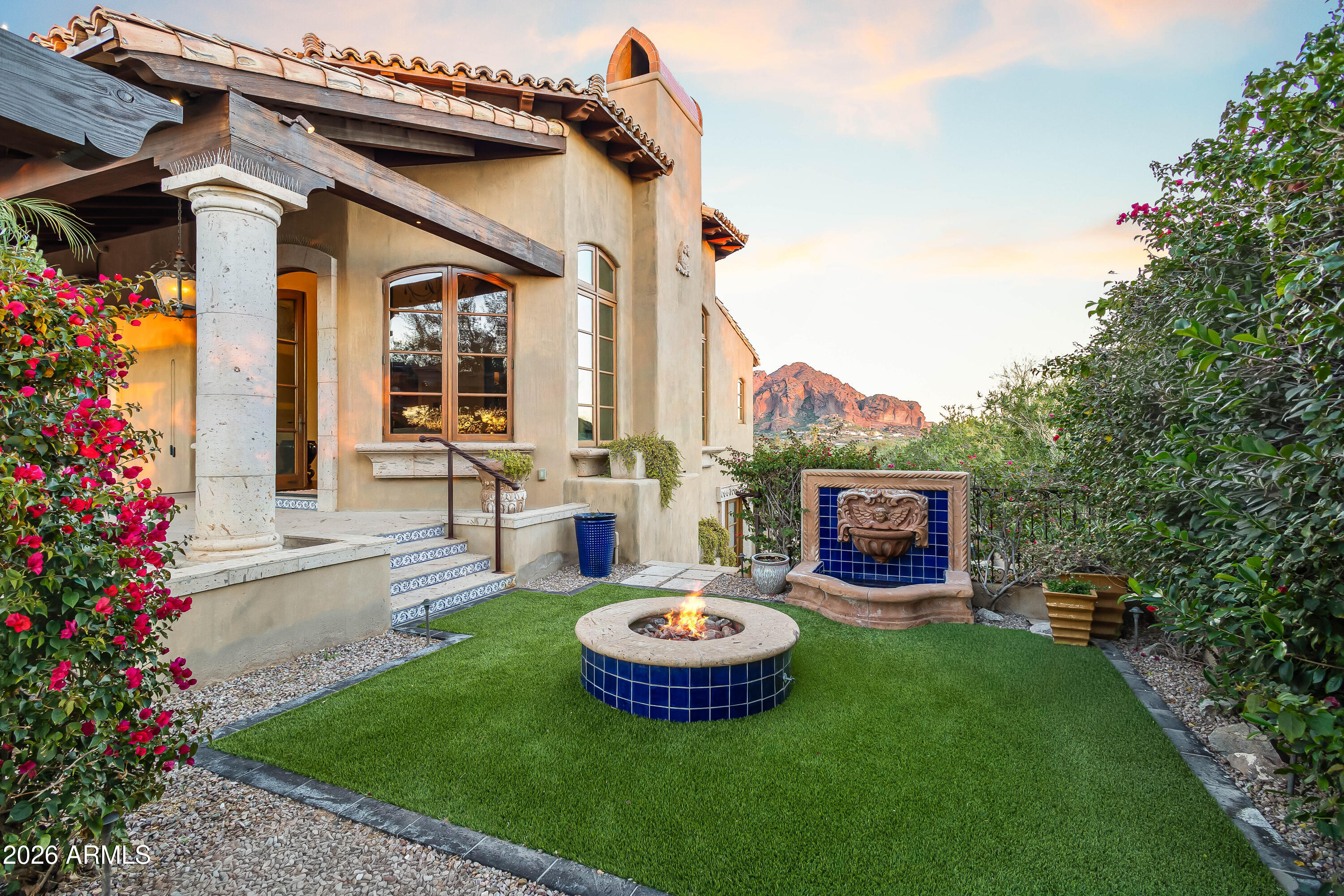 ARROYO HEIGHTS - Residential
