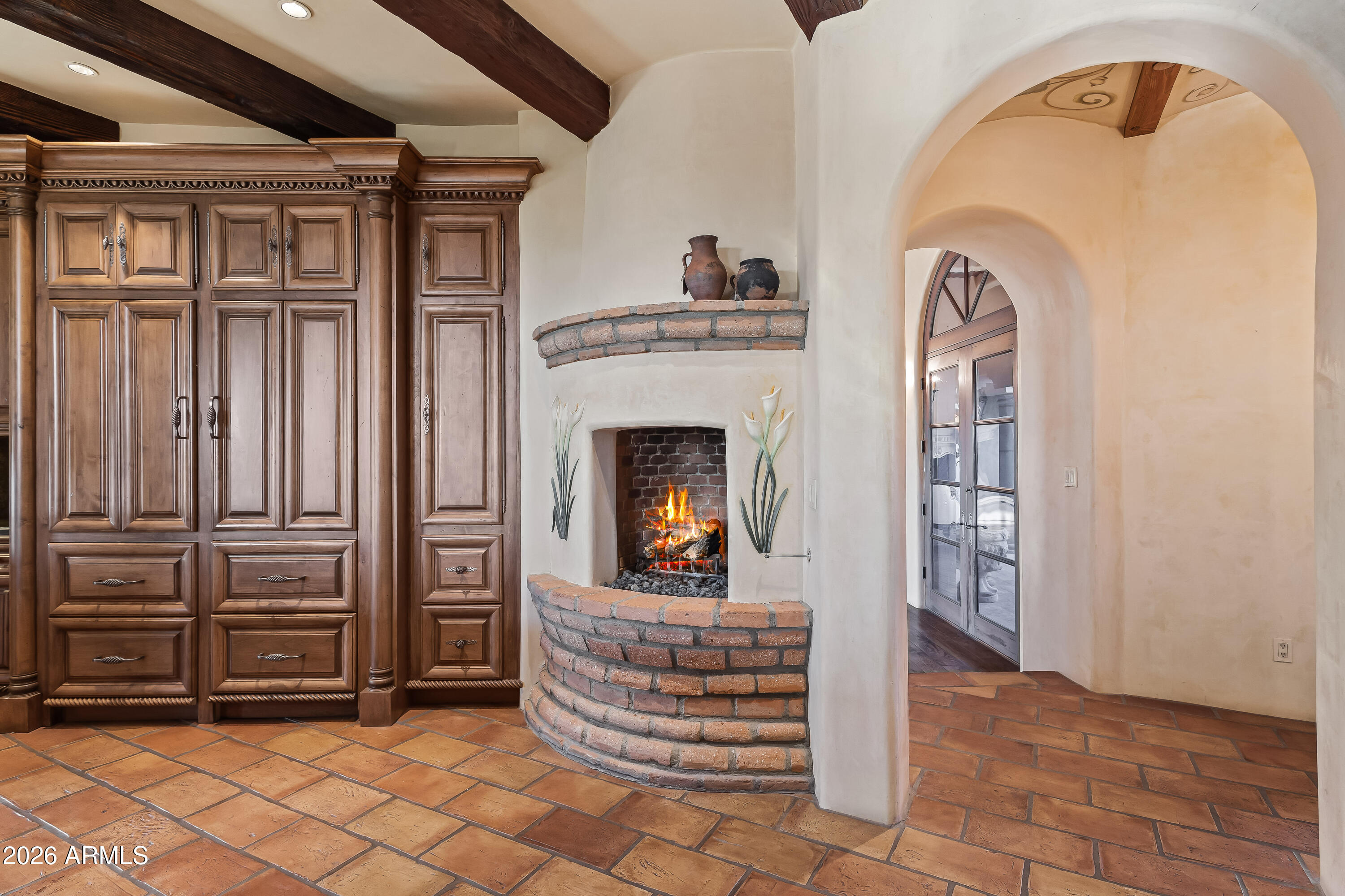 ARROYO HEIGHTS - Residential