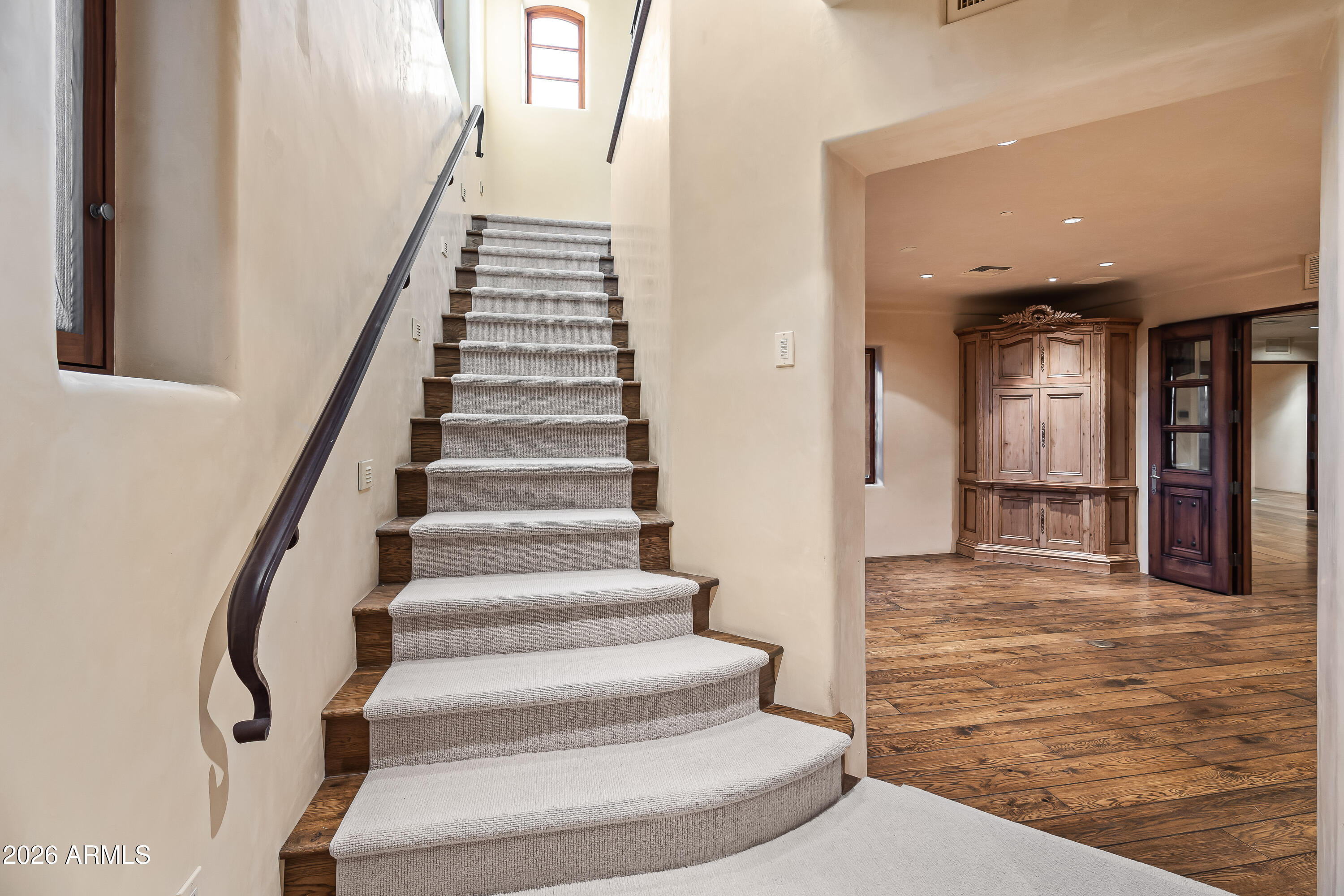 ARROYO HEIGHTS - Residential