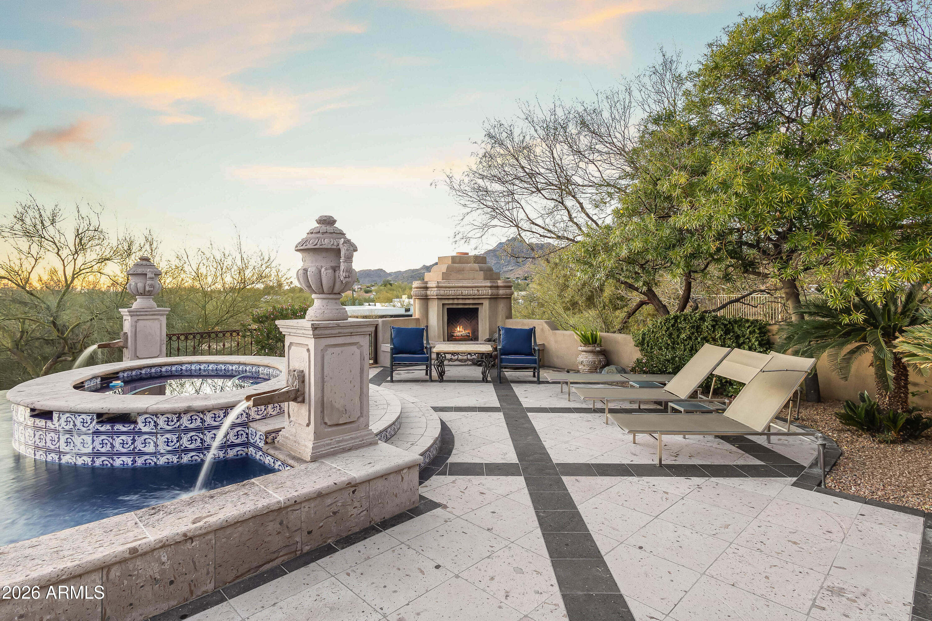 ARROYO HEIGHTS - Residential