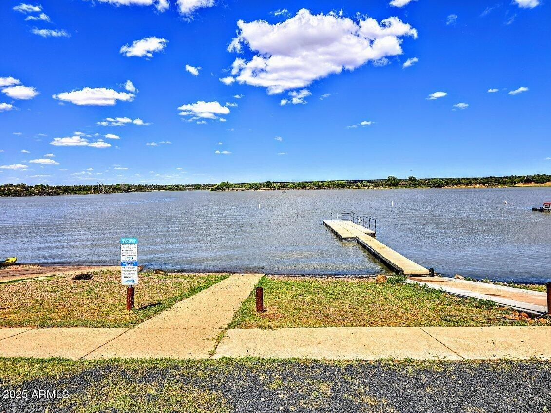 WHITE MOUNTAIN LAKE ESTATES - Land