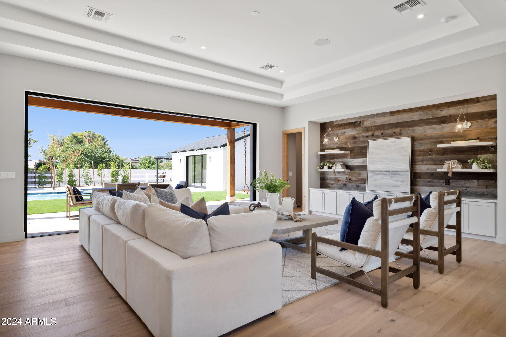 SUNBURST FARMS EAST 7 - Residential