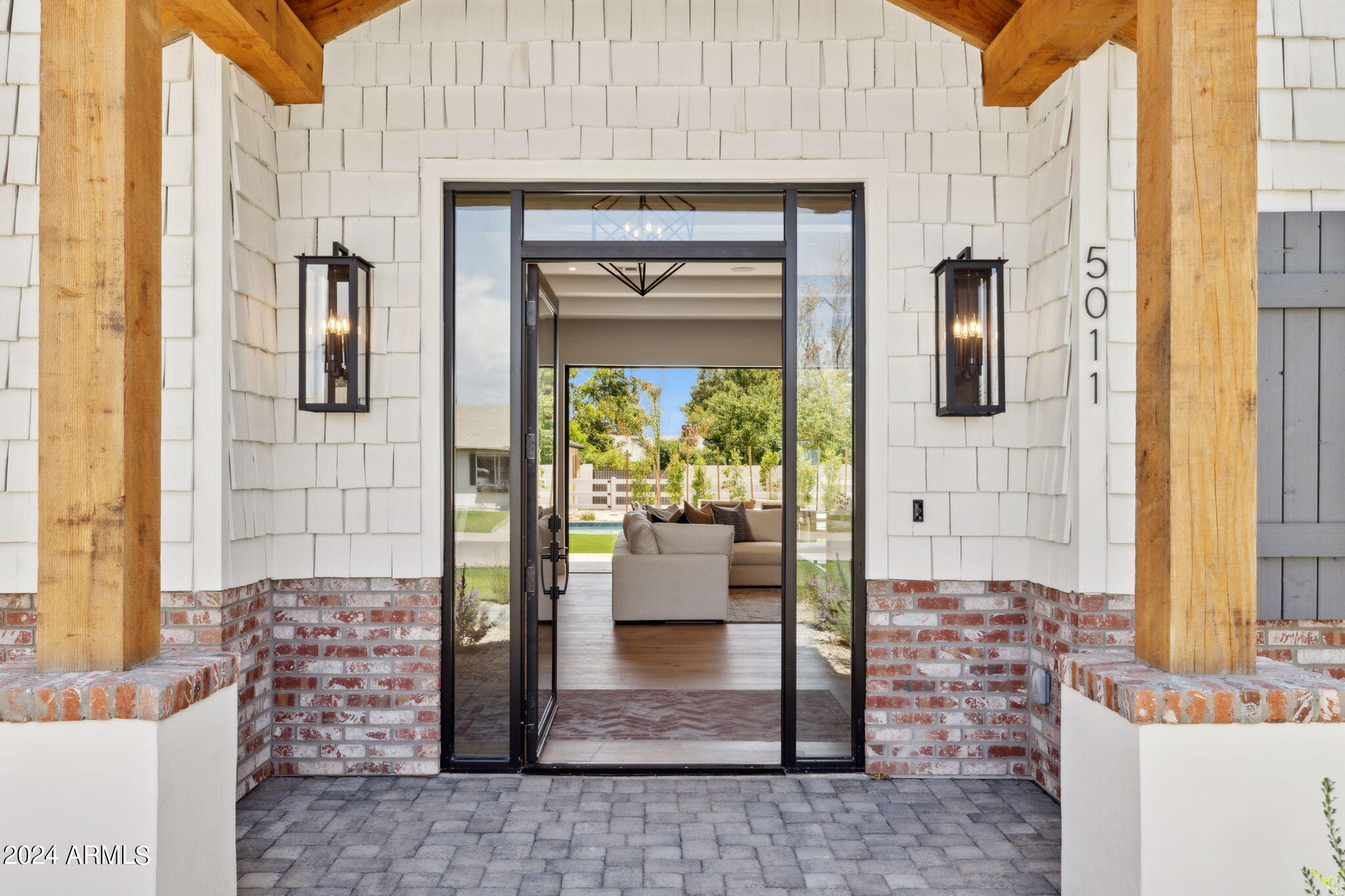 SUNBURST FARMS EAST 7 - Residential