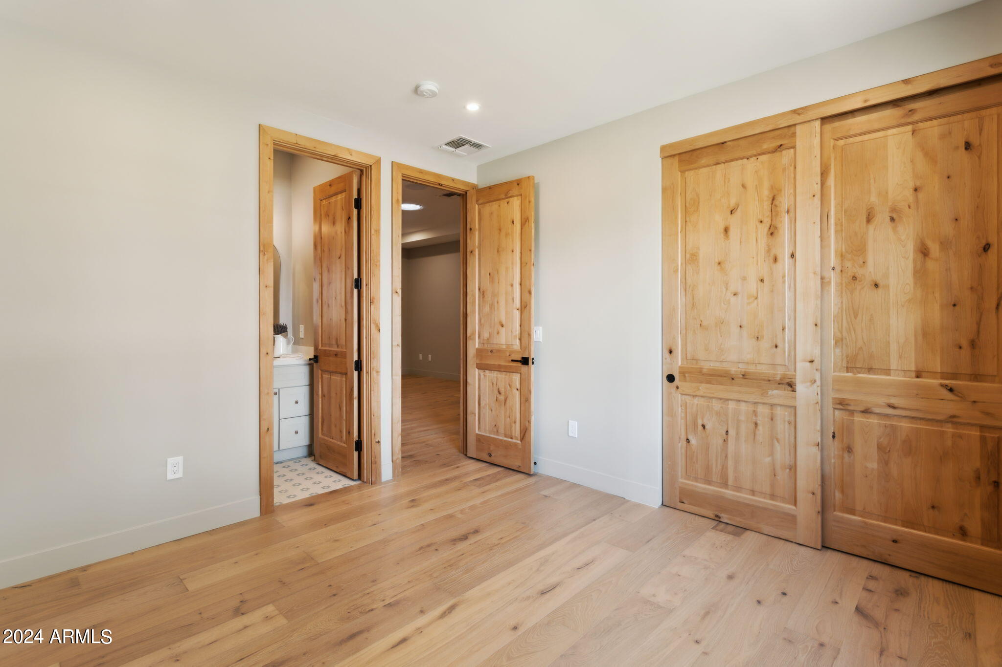 SUNBURST FARMS EAST 7 - Residential