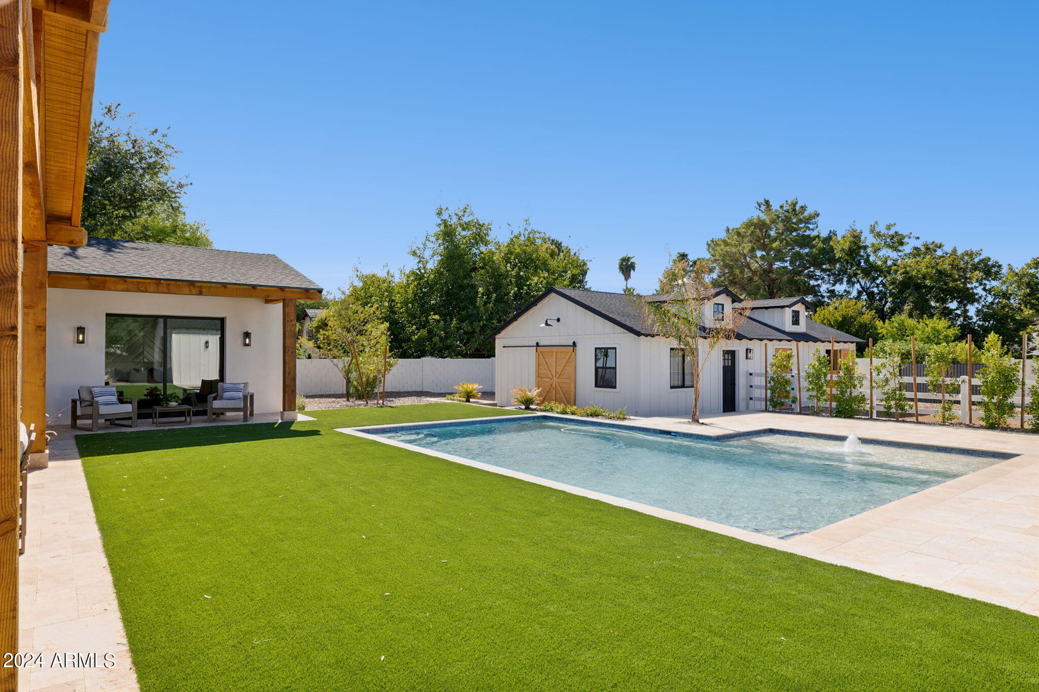 SUNBURST FARMS EAST 7 - Residential