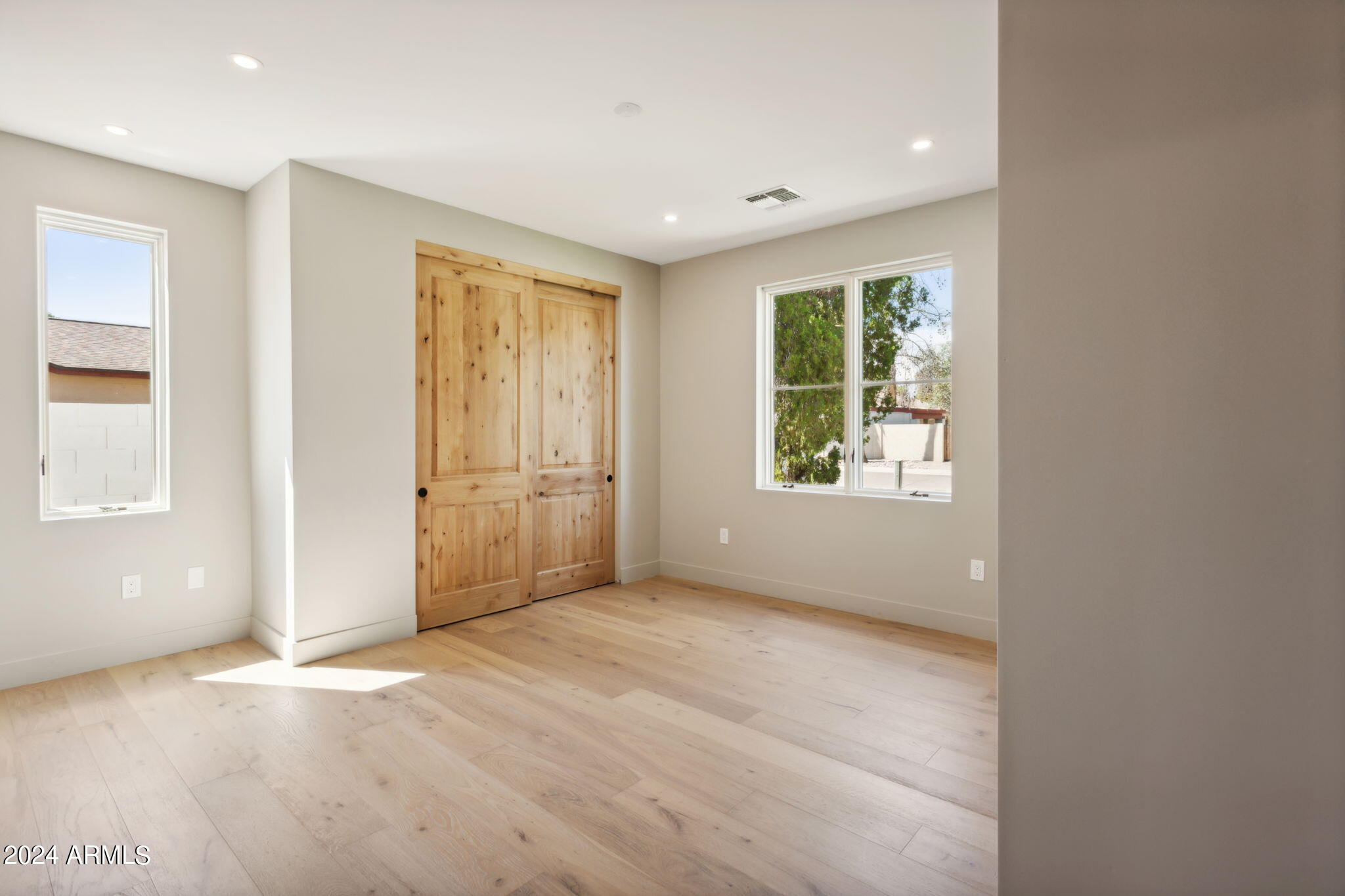 SUNBURST FARMS EAST 7 - Residential